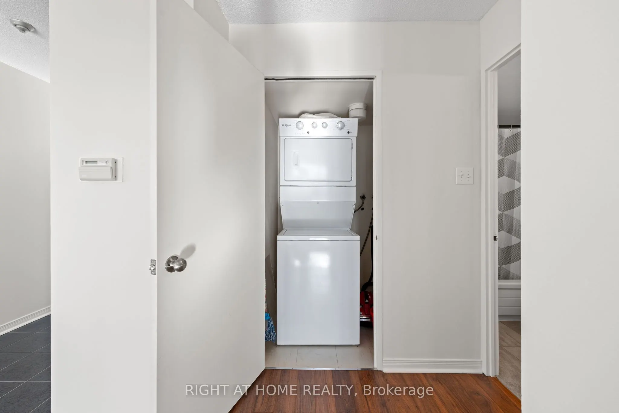 1208 - 1101 Steeles Avenue W #Unit 1208