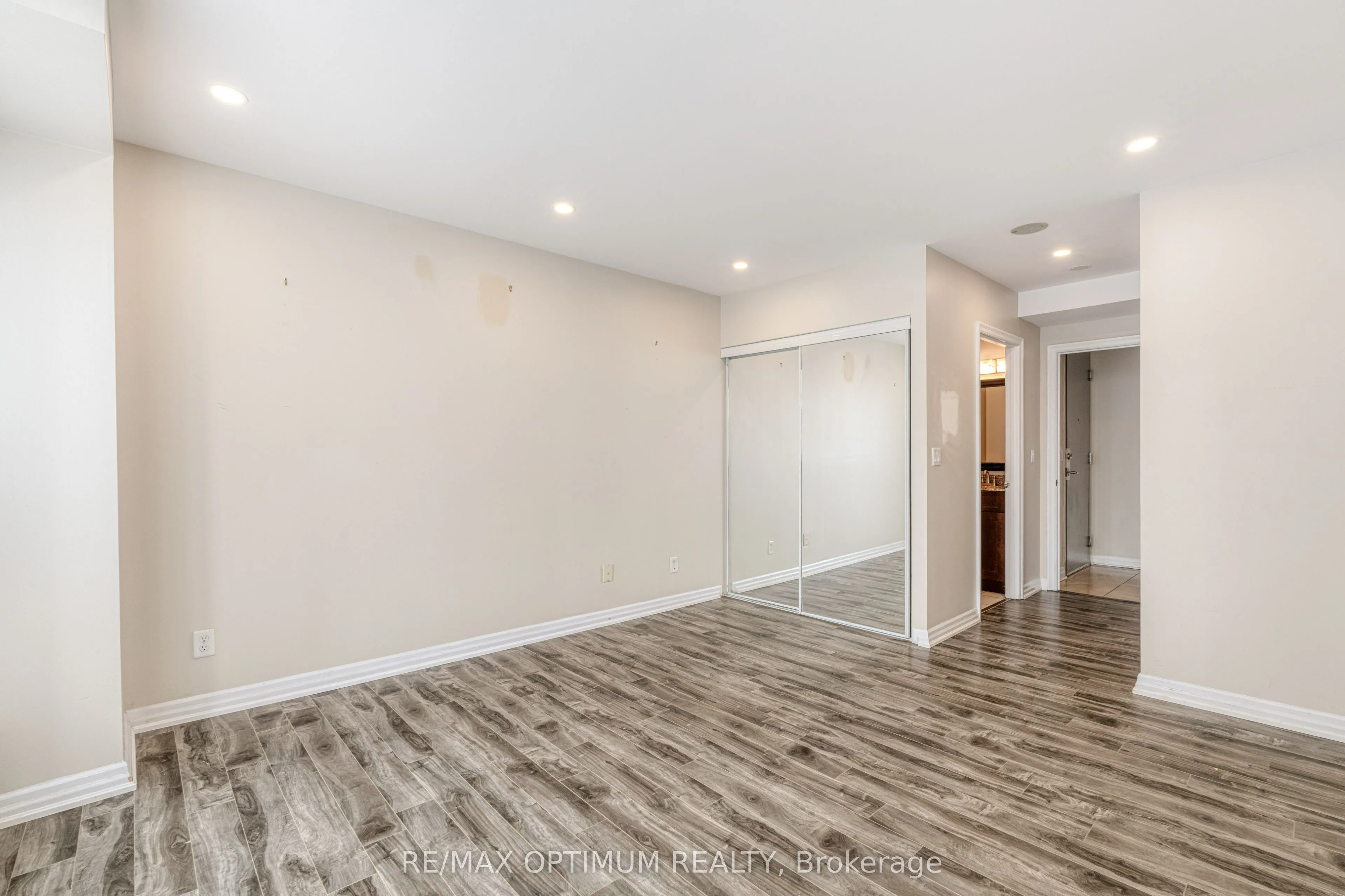 797 Don Mills Road #UPH211