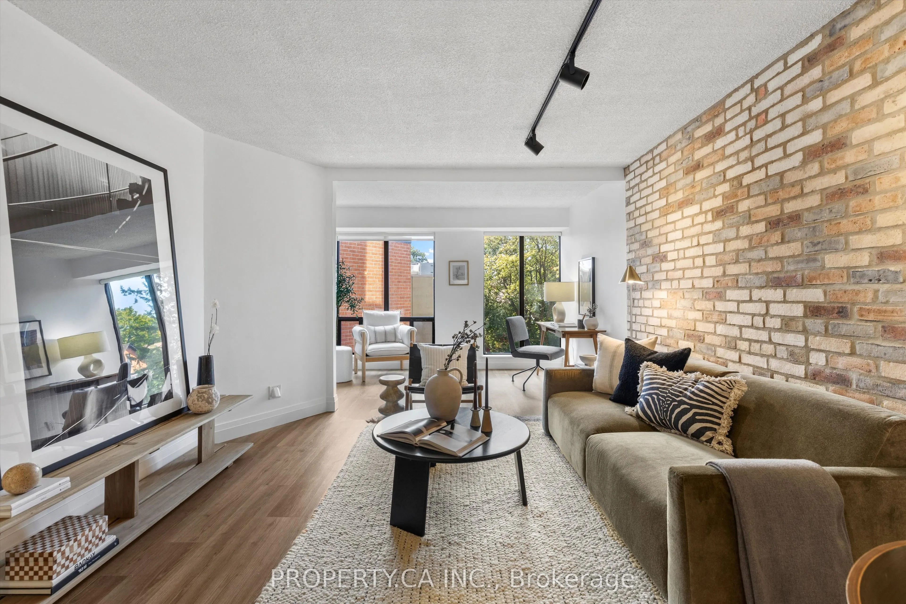 456 College Street #306