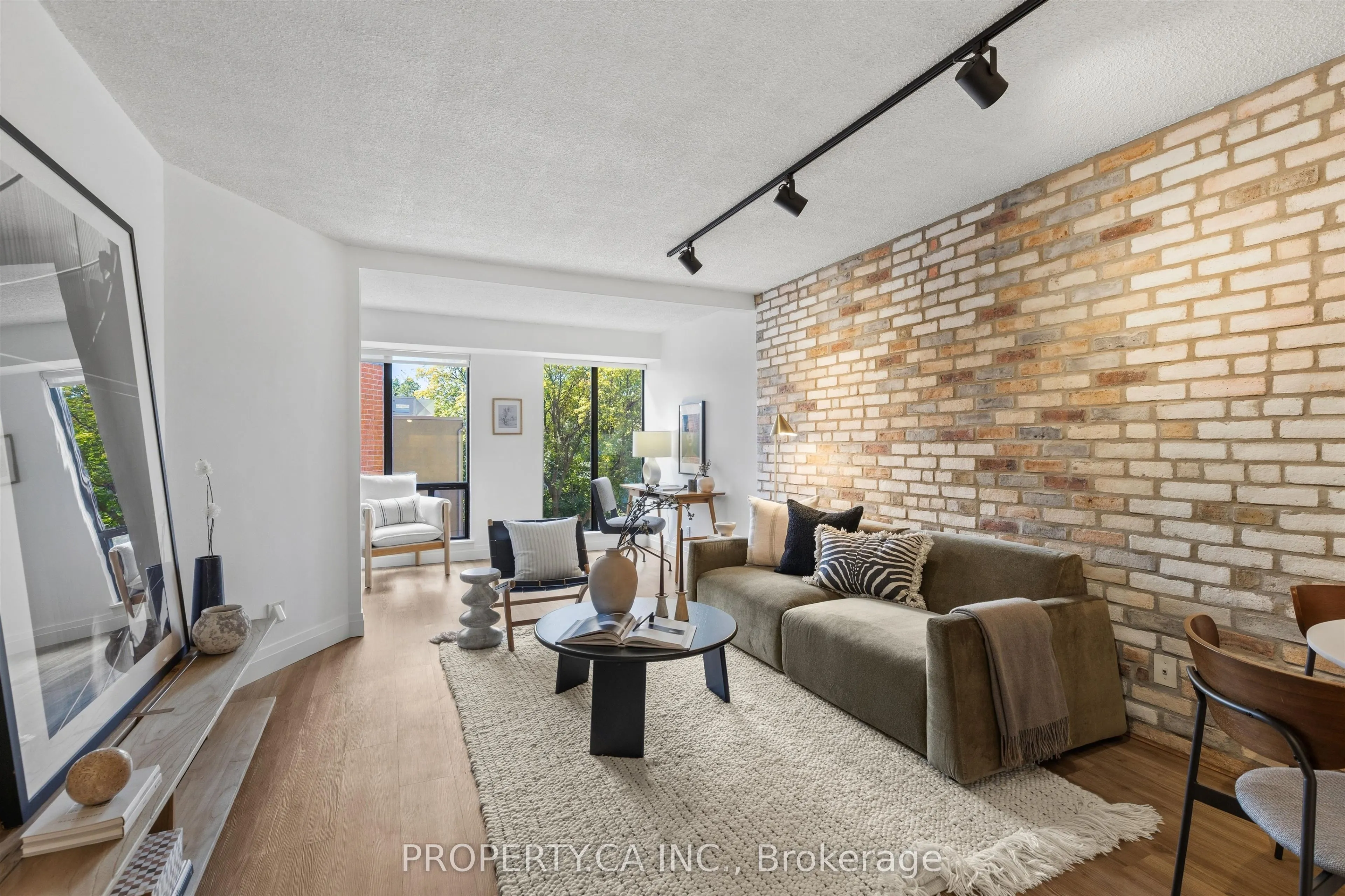 456 College Street #306