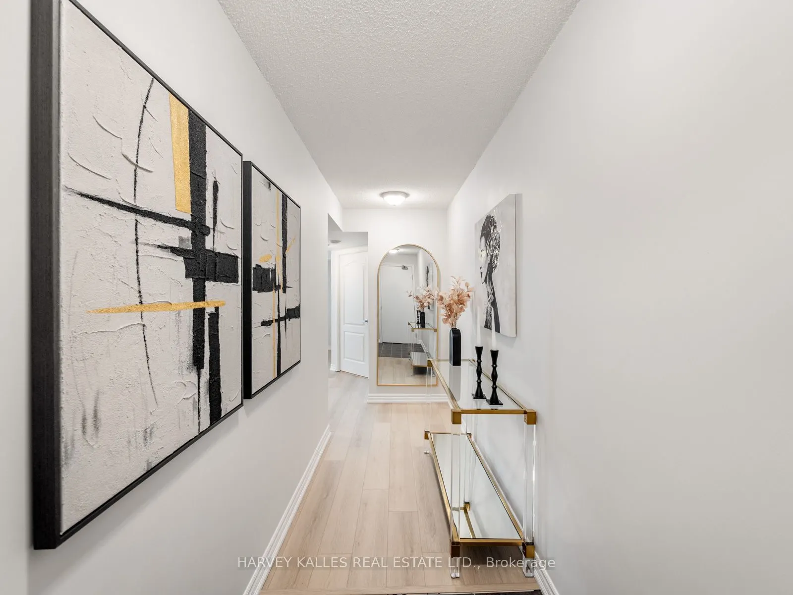 17 Barberry Place #1814