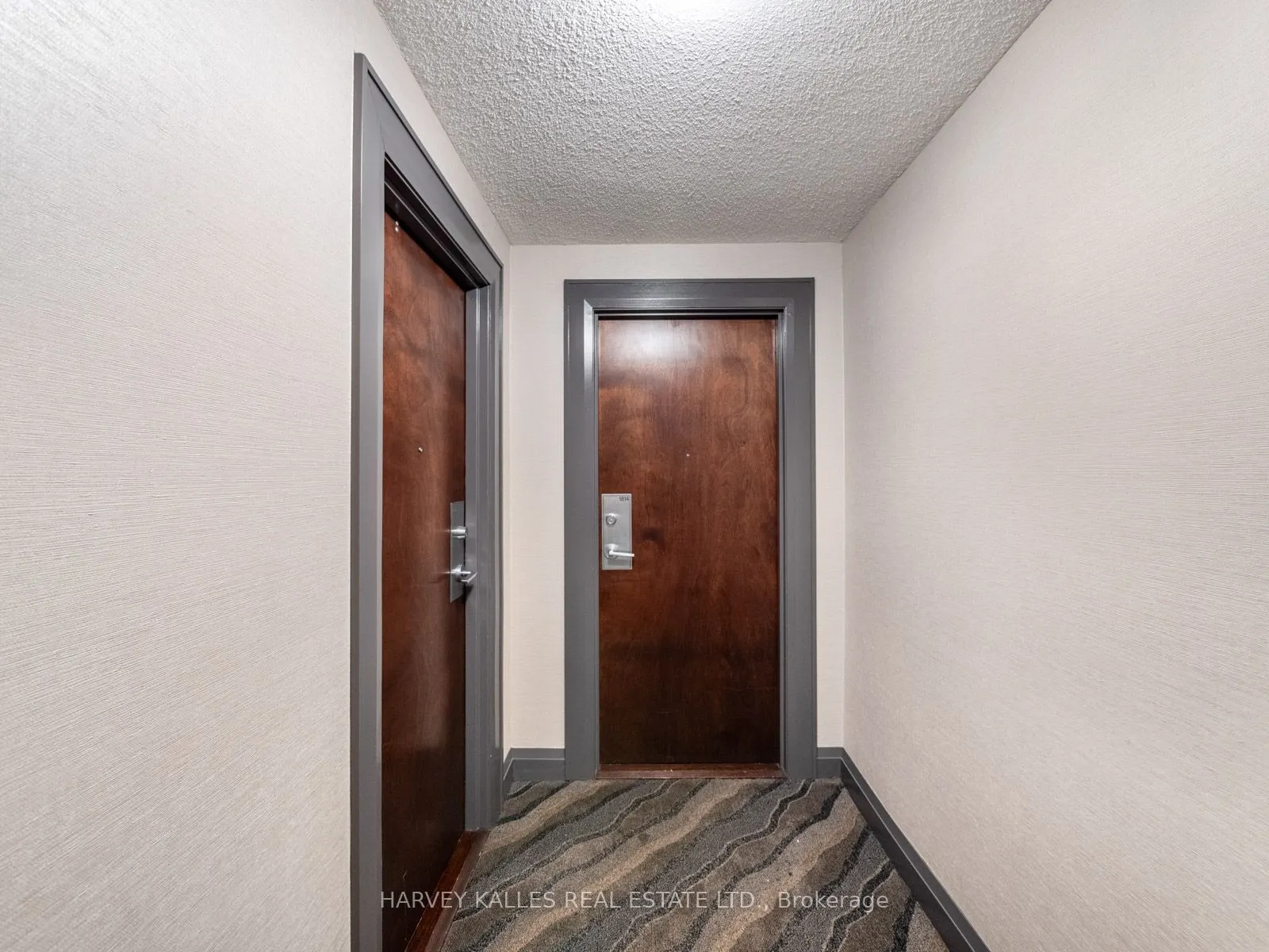 17 Barberry Place #1814