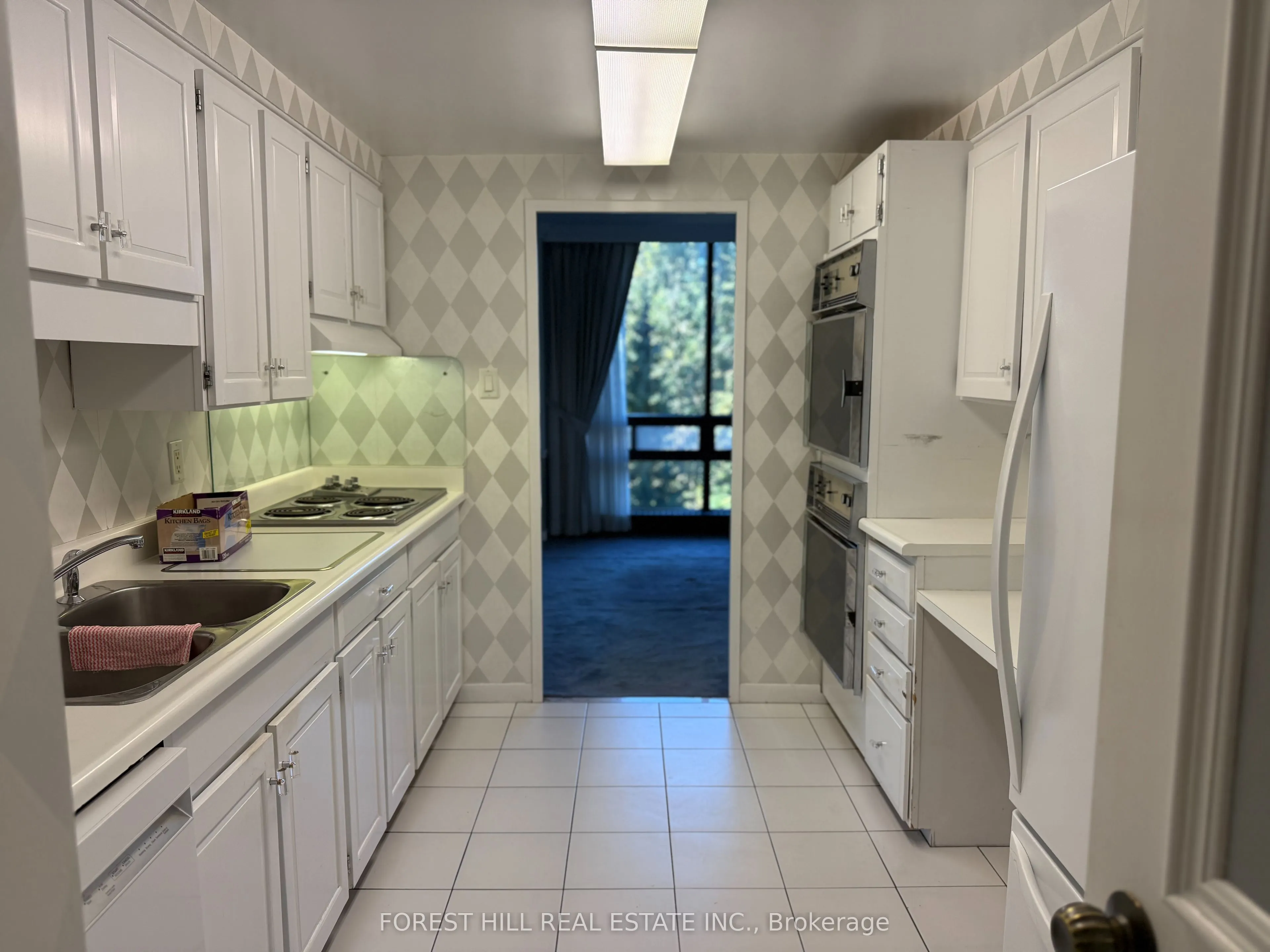 625 Avenue Road #503