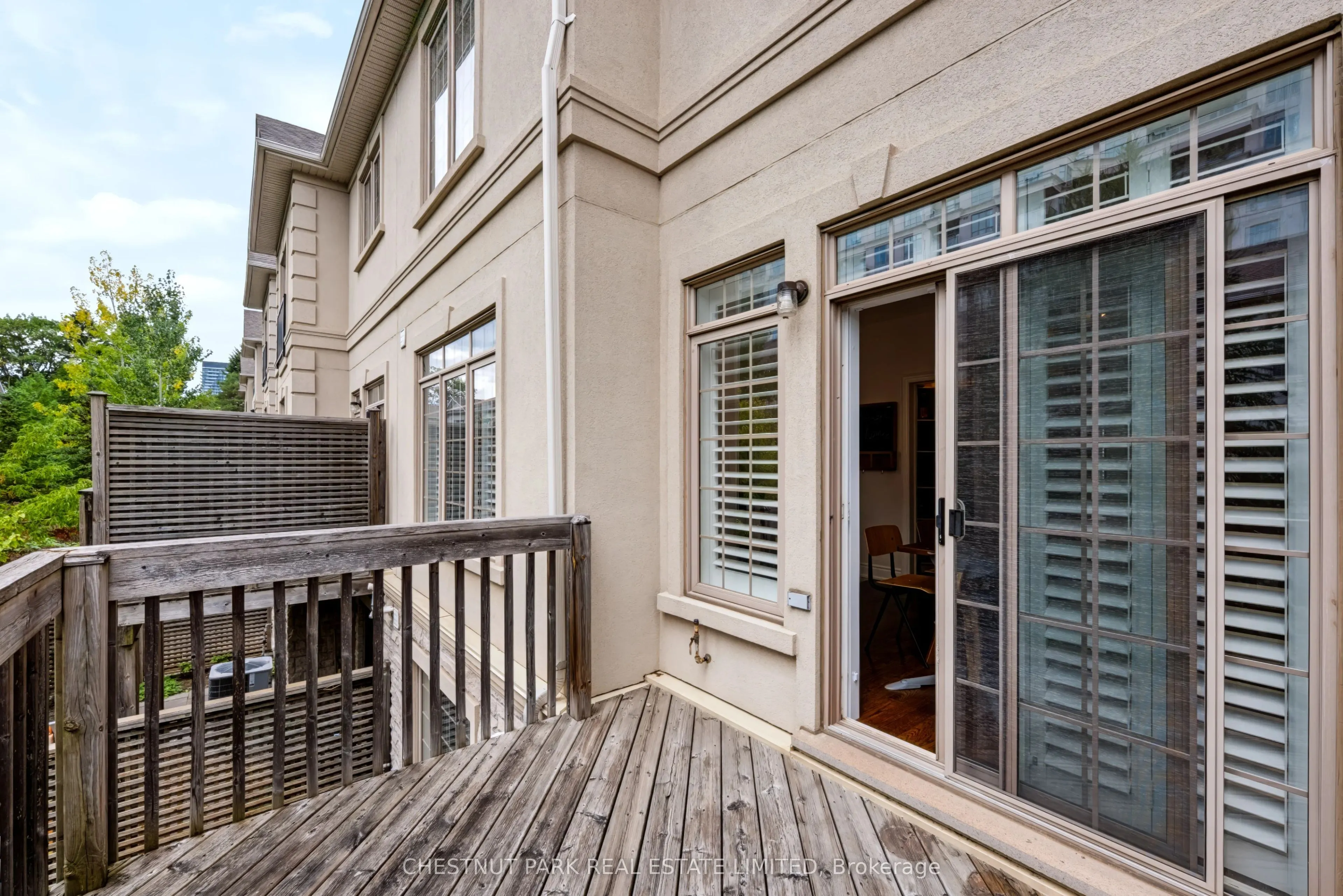 69 Bloorview Place #18
