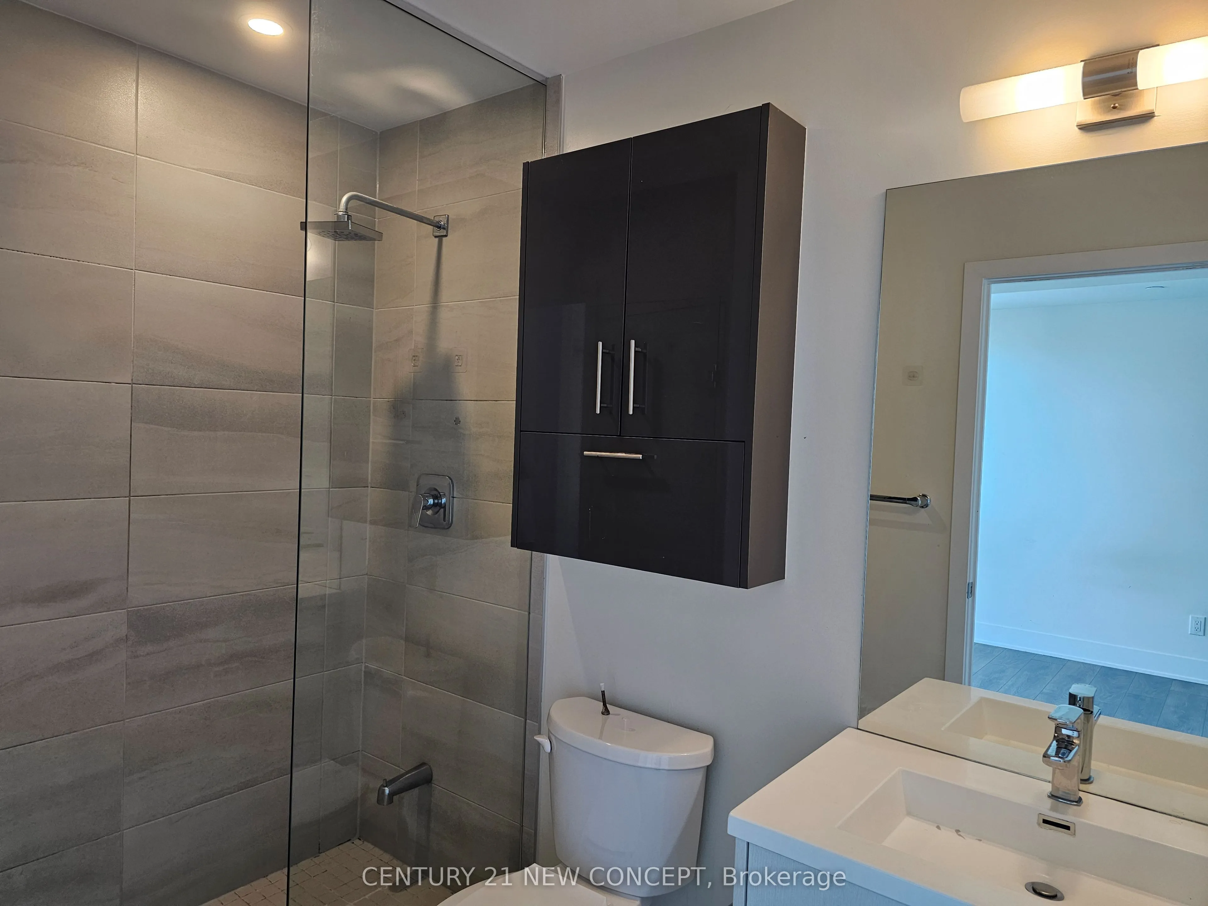 188 Fairview  Mall Drive #2015