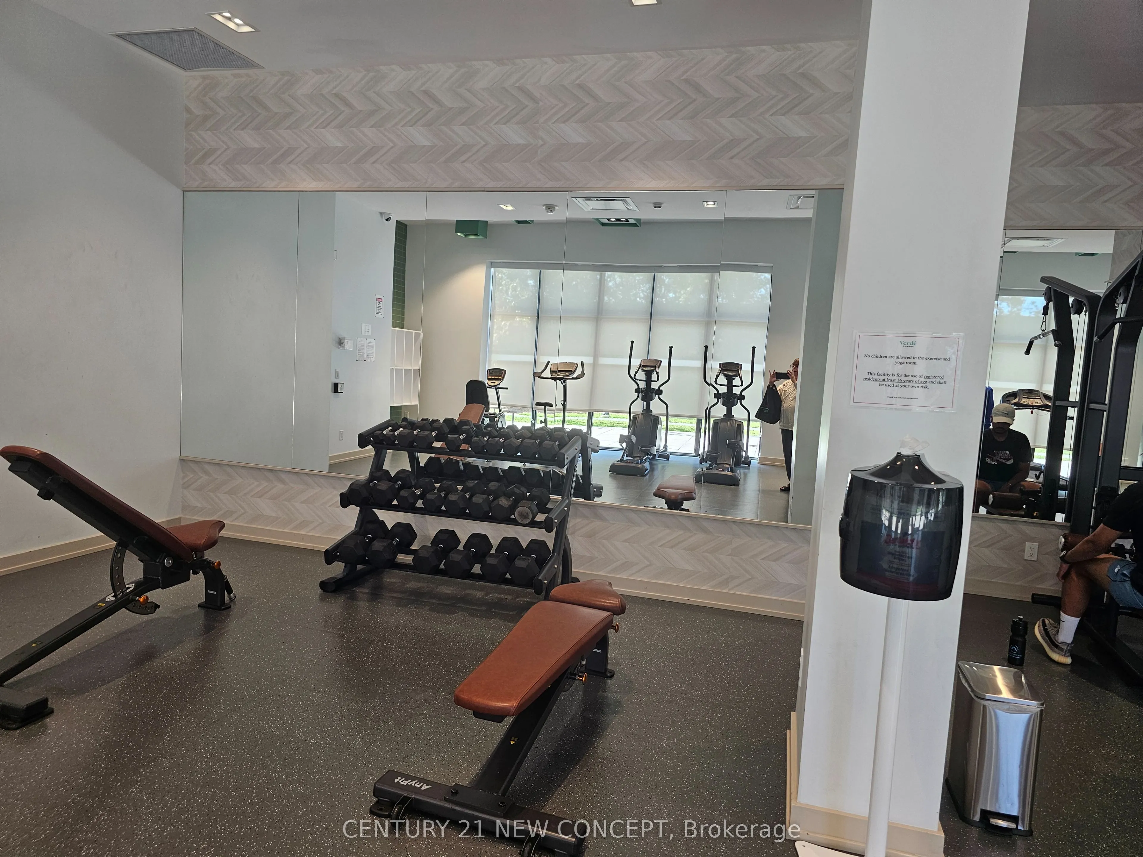 188 Fairview  Mall Drive #2015