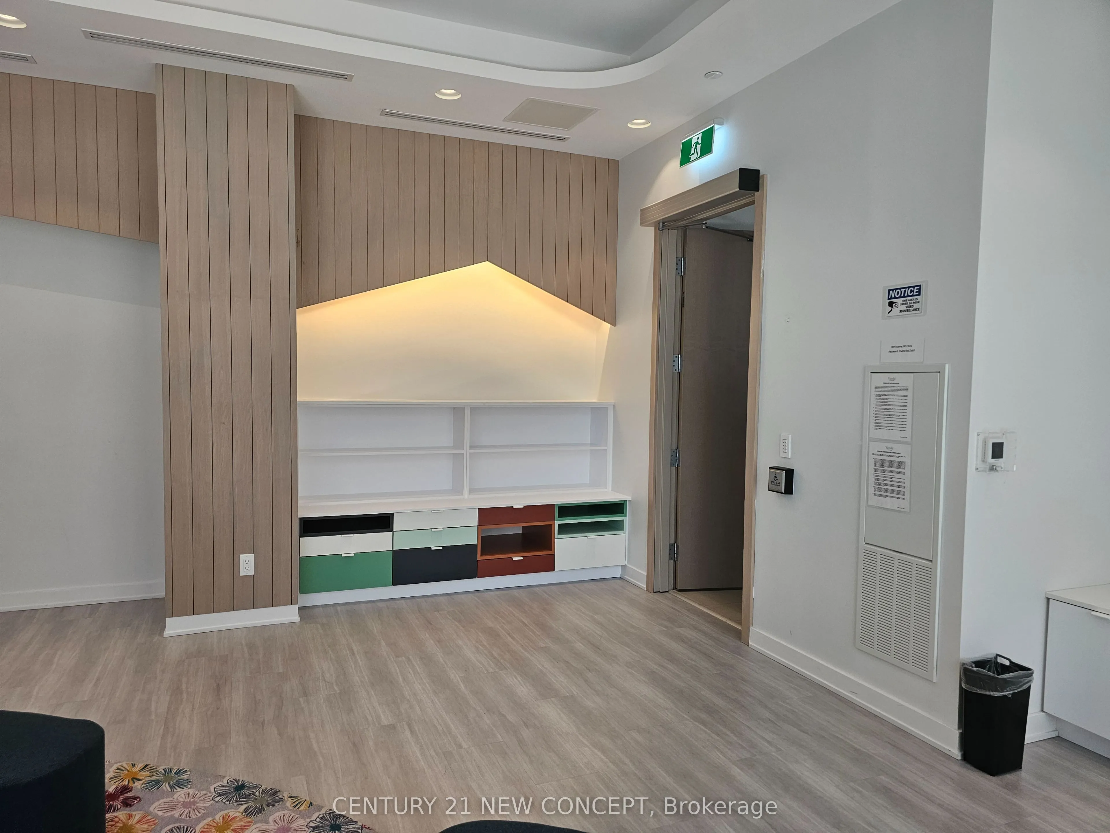 188 Fairview  Mall Drive #2015