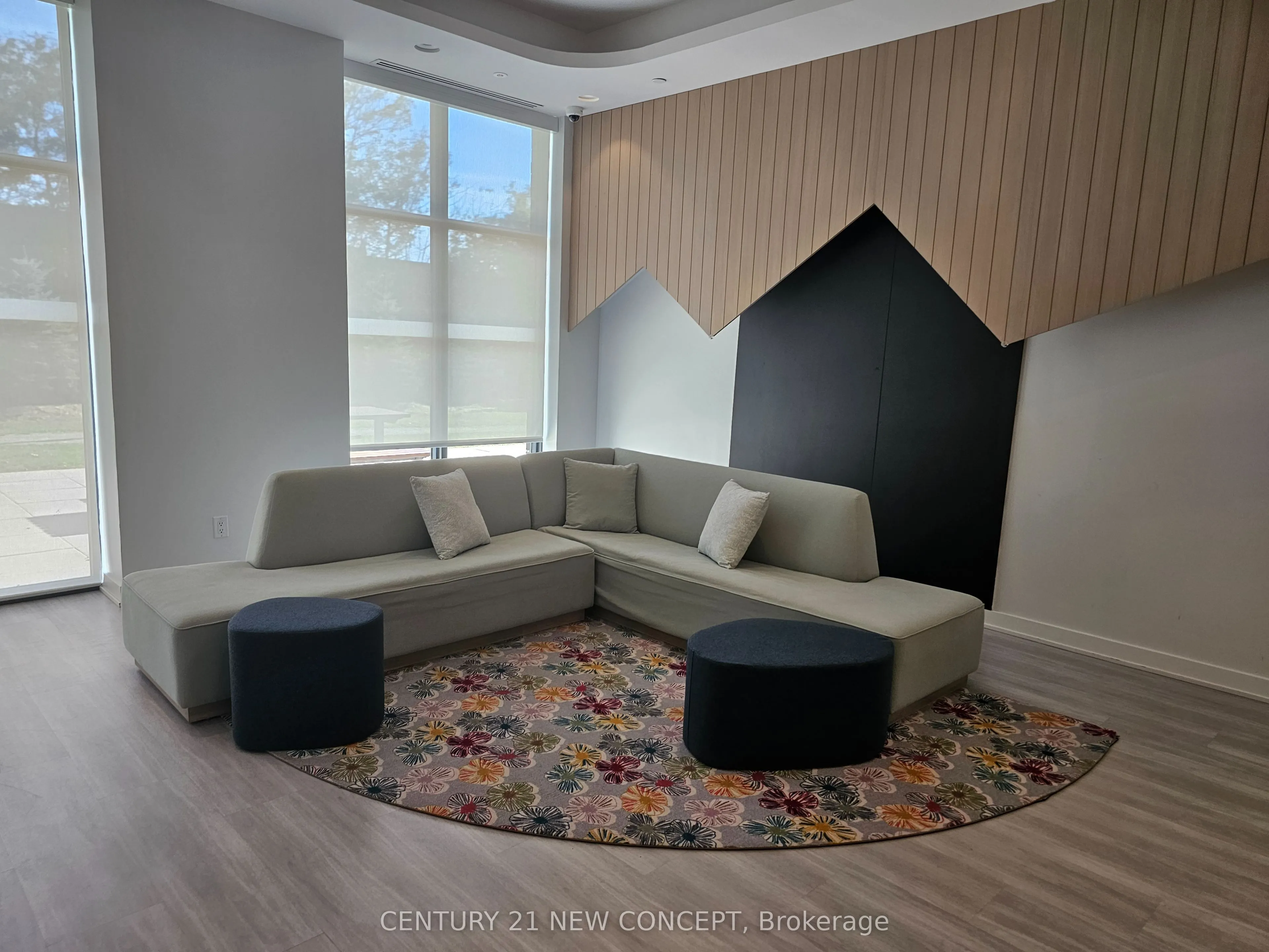 188 Fairview  Mall Drive #2015