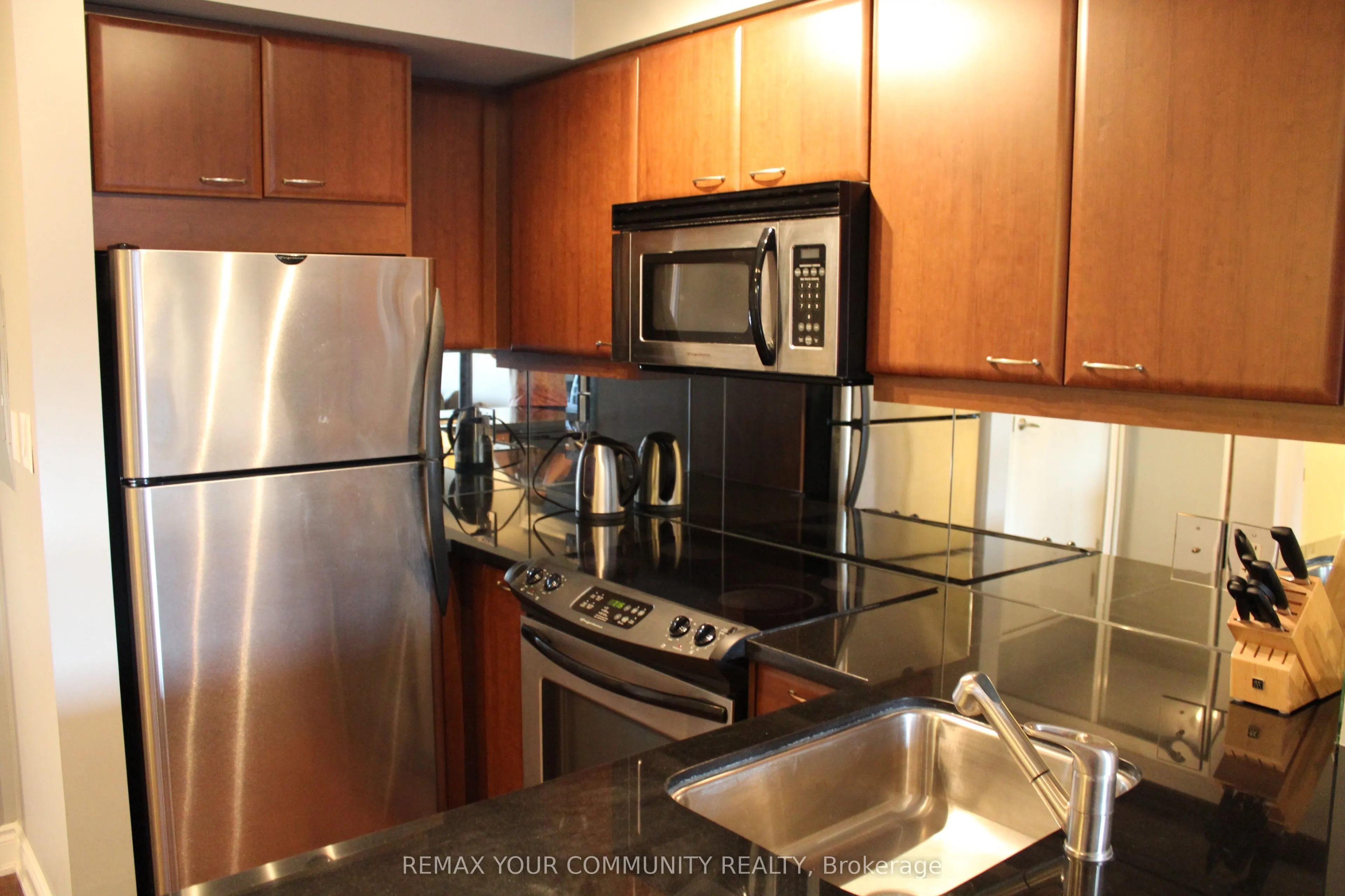 308 Palmerston Avenue #518