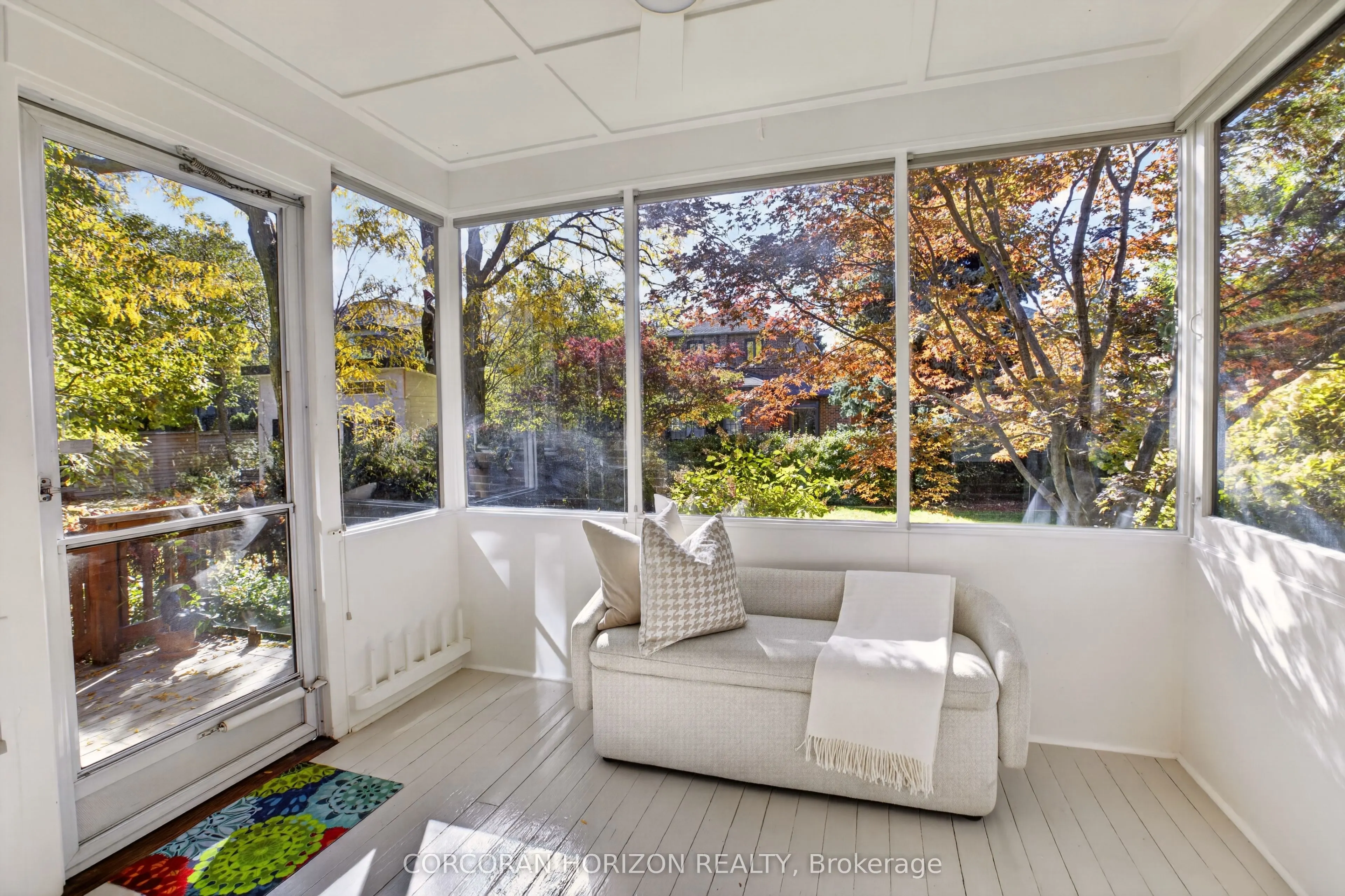 27 Armour Boulevard