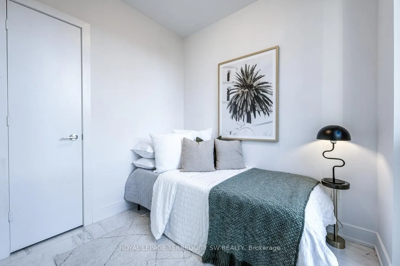 1 Yorkville Avenue #809