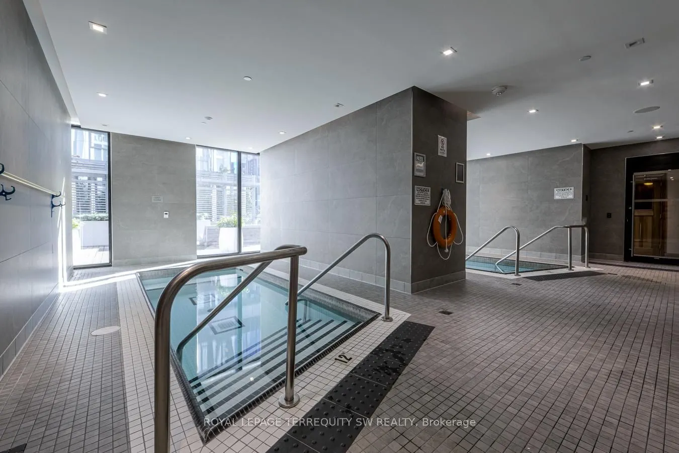 1 Yorkville Avenue #809