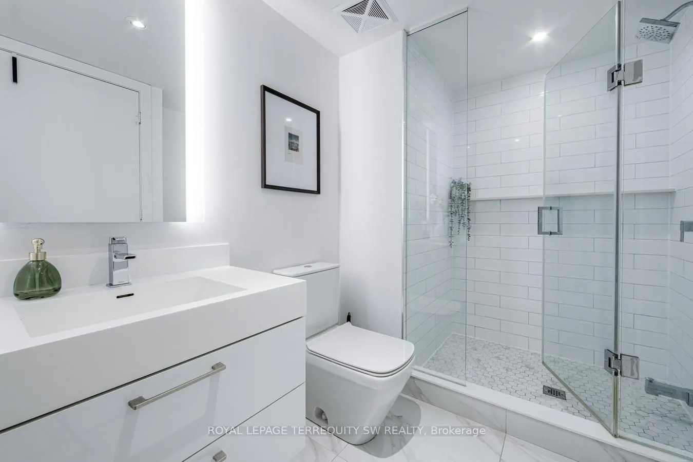 1 Yorkville Avenue #809