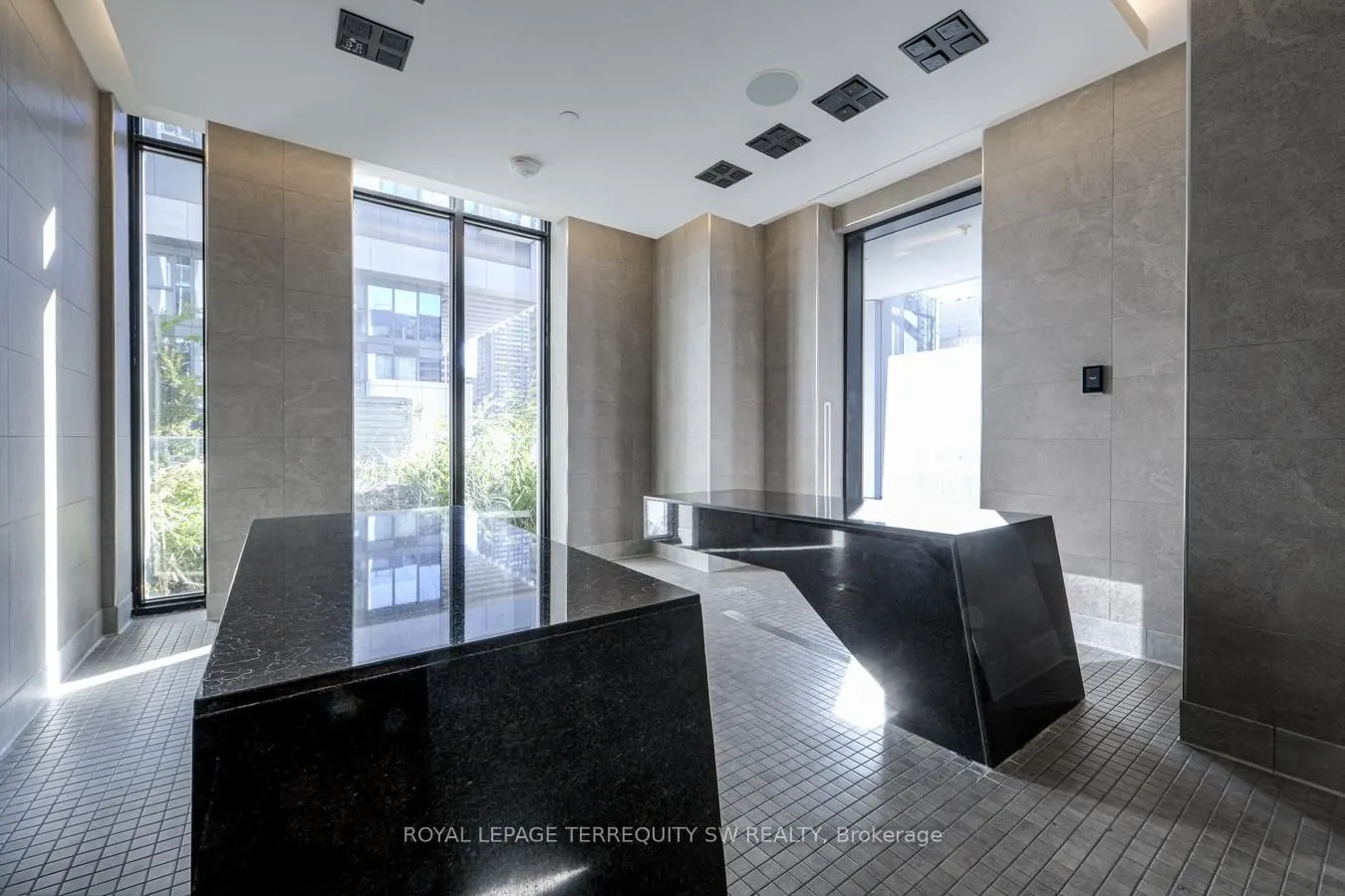 1 Yorkville Avenue #809