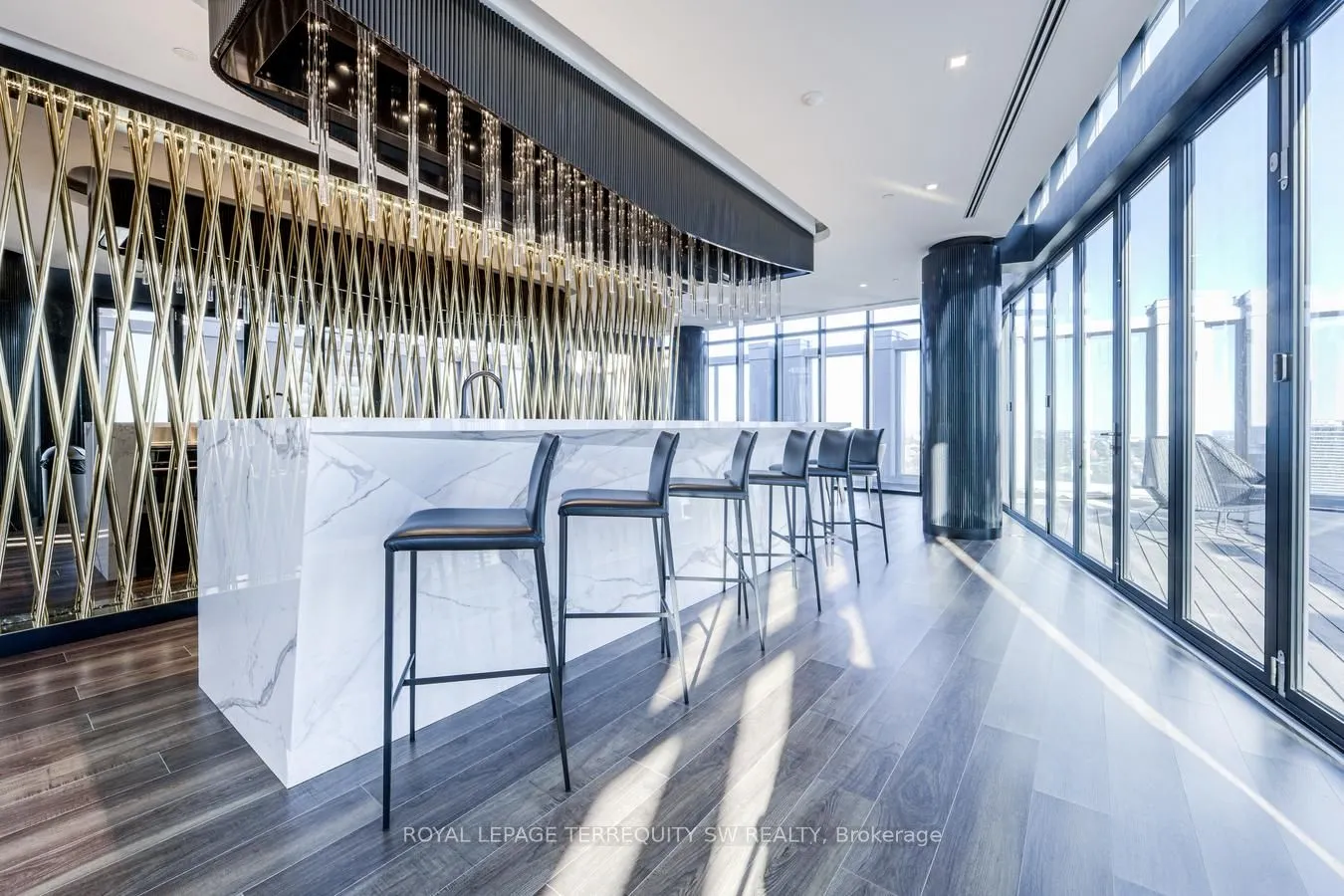 1 Yorkville Avenue #809