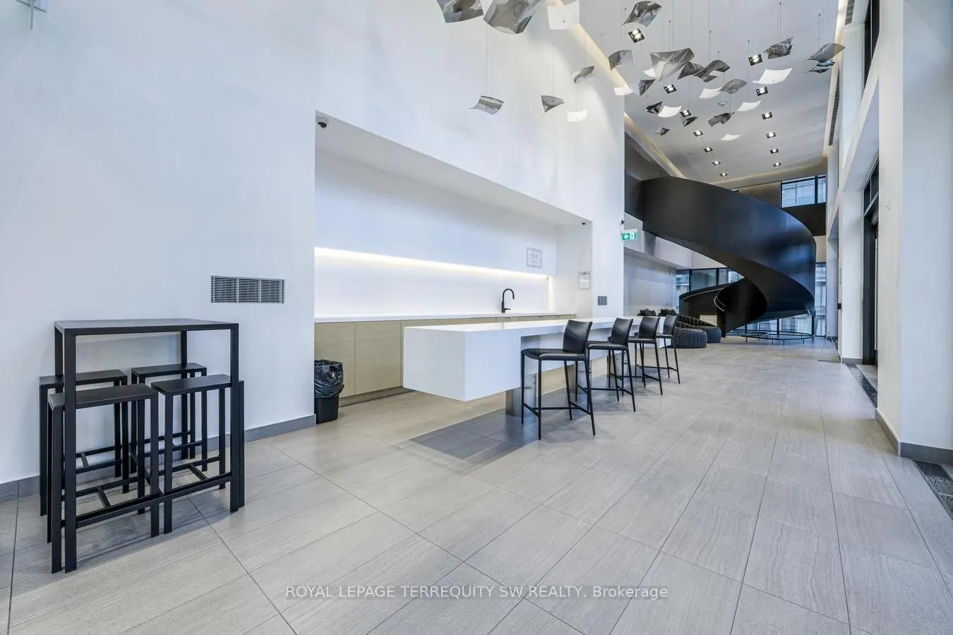 1 Yorkville Avenue #809