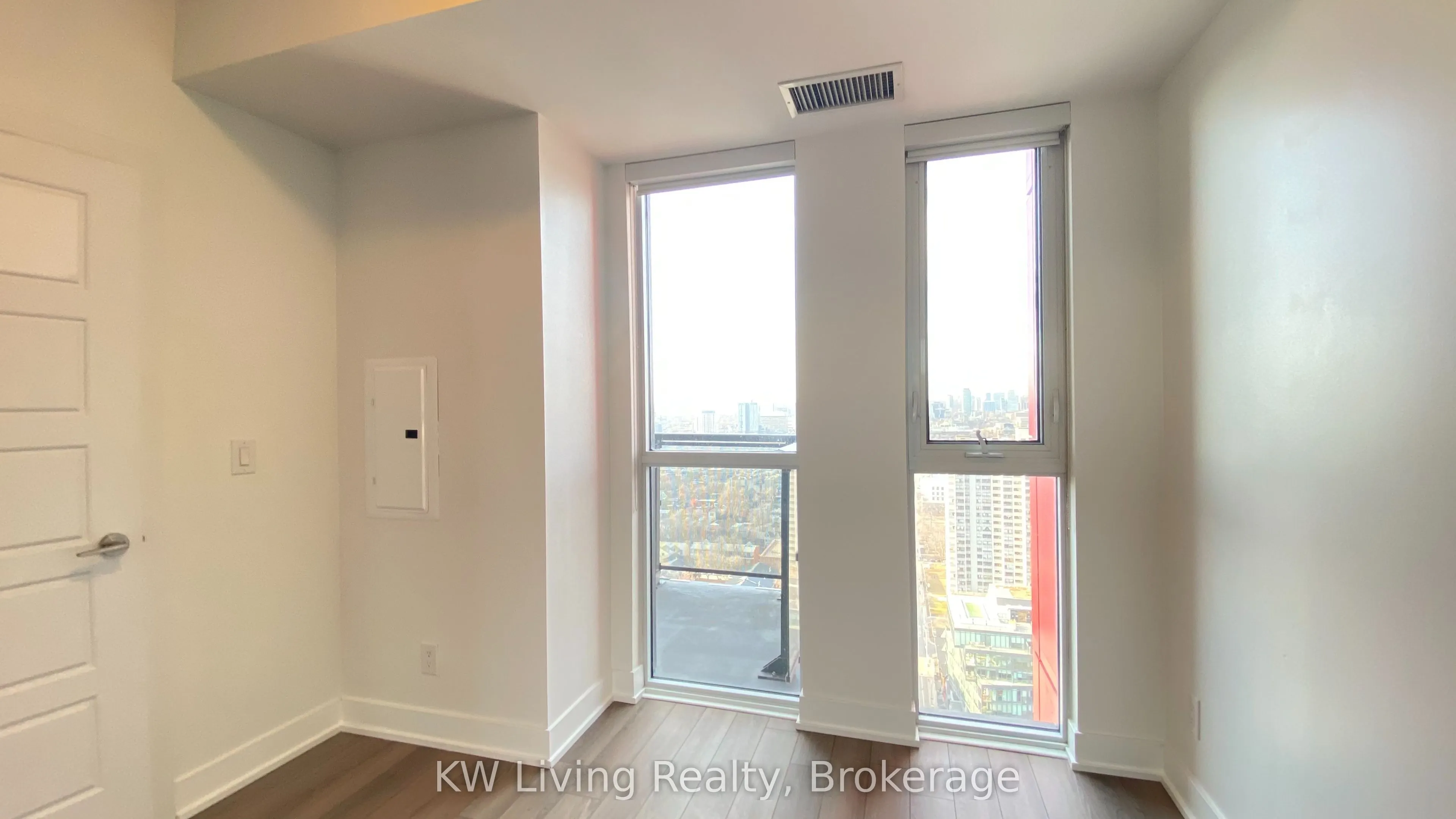 318 Richmond Street W #2802