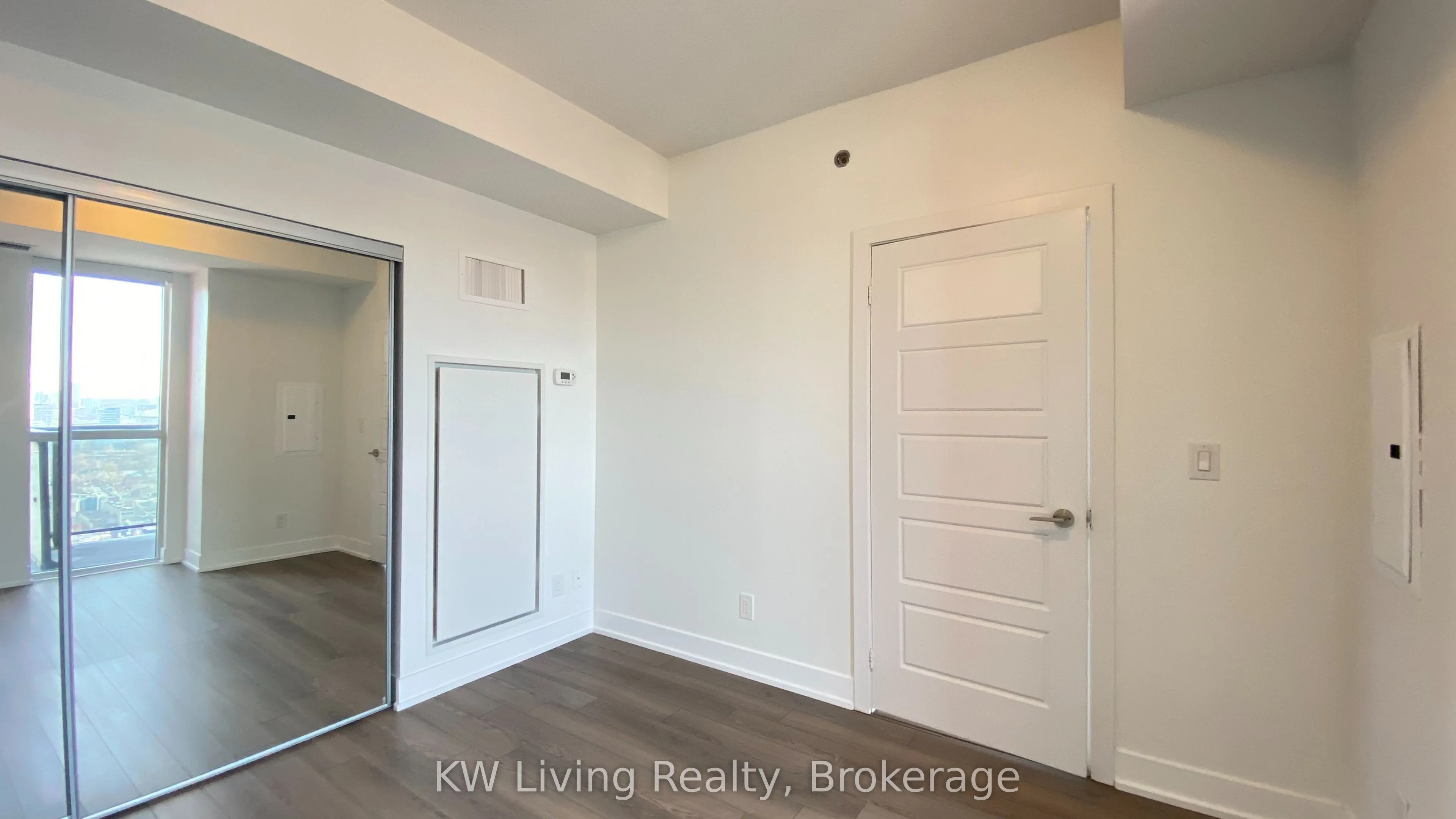 318 Richmond Street W #2802