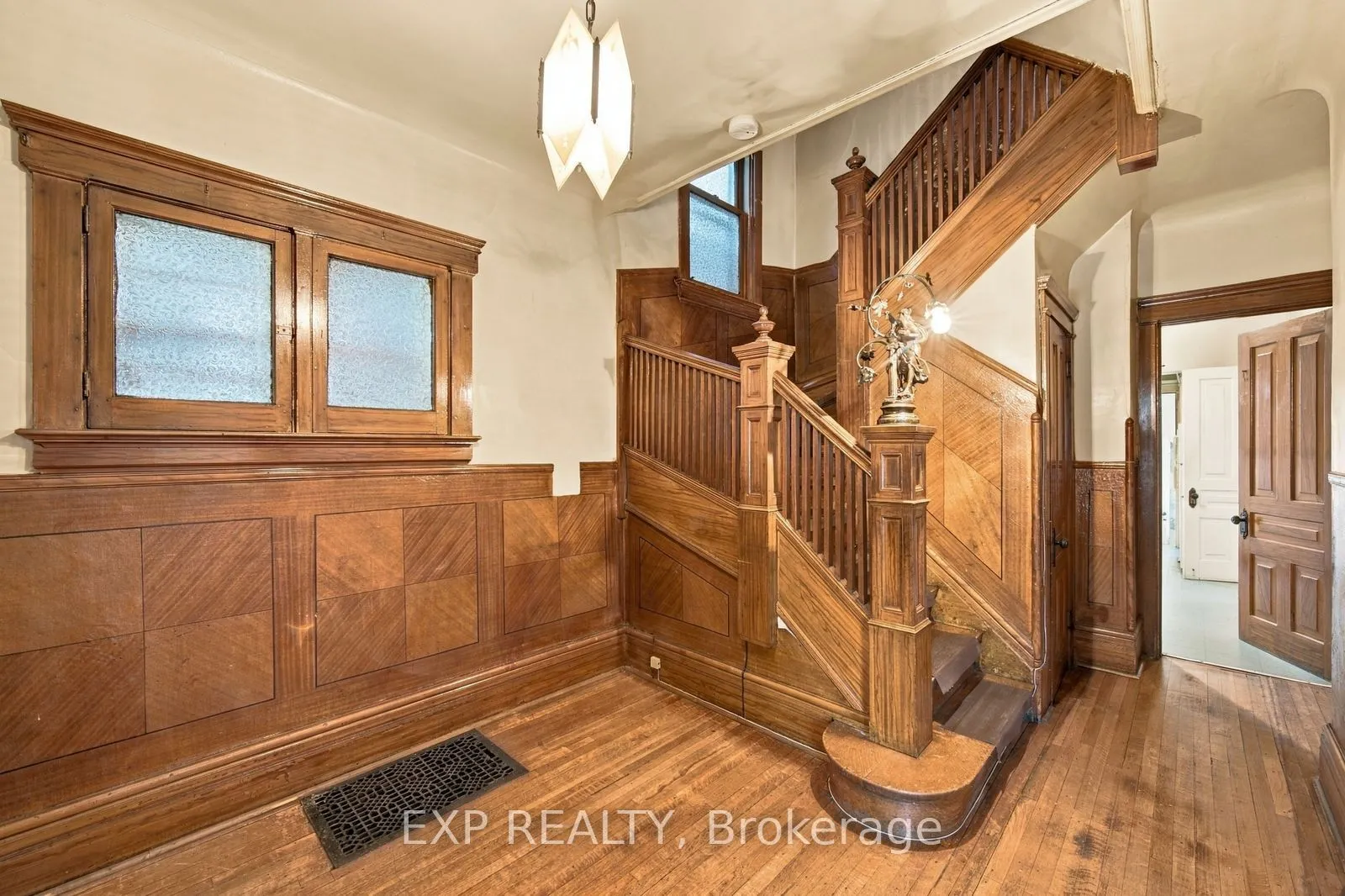 101 Beatrice Street