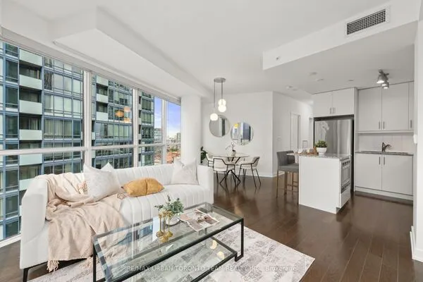 1 The Esplanade Avenue