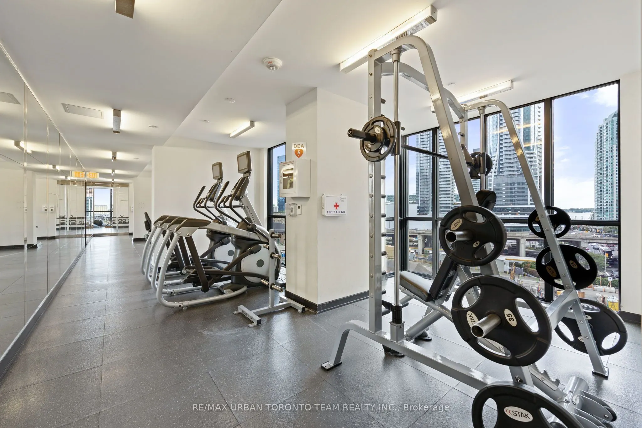 1 The Esplanade Avenue #2104