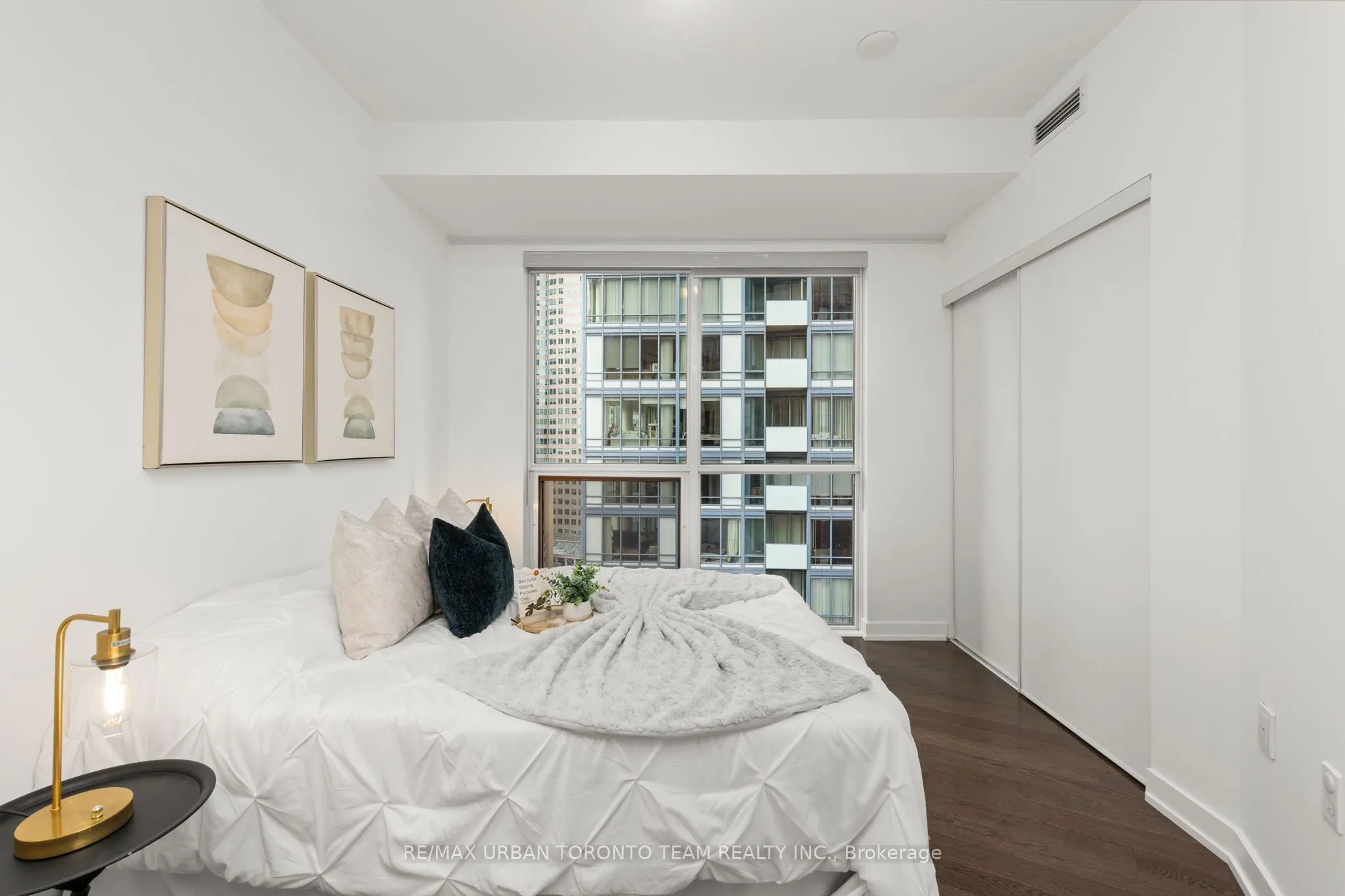 1 The Esplanade Avenue #2104