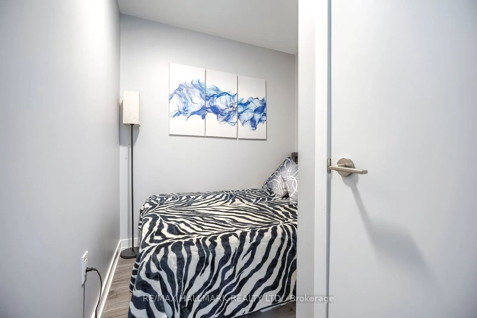 9 Tecumseth Street #421