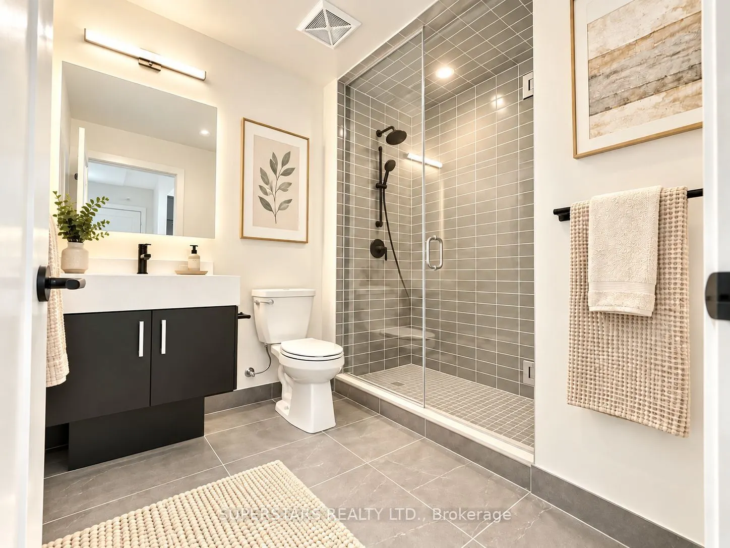 280 Dundas Street W #2604