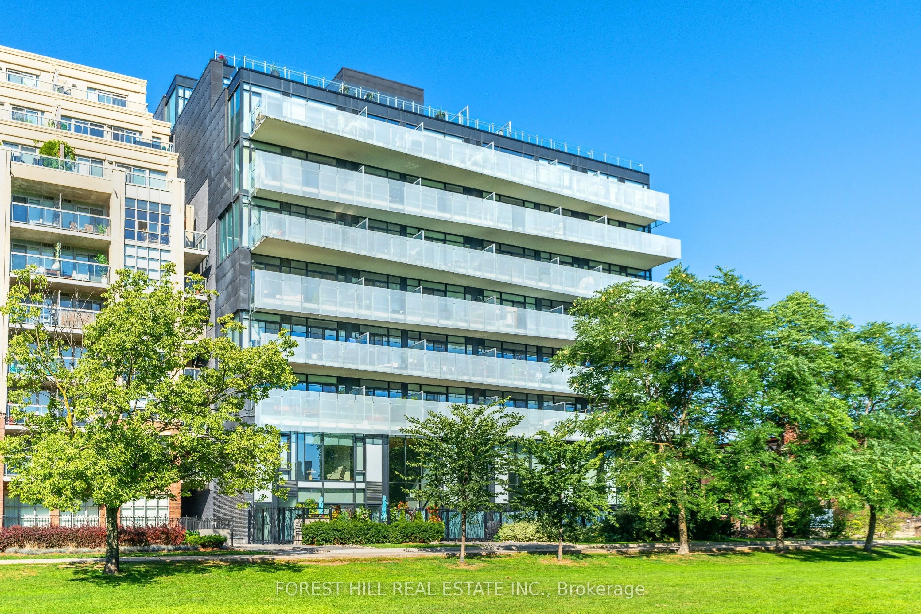25 Stafford Street #611
