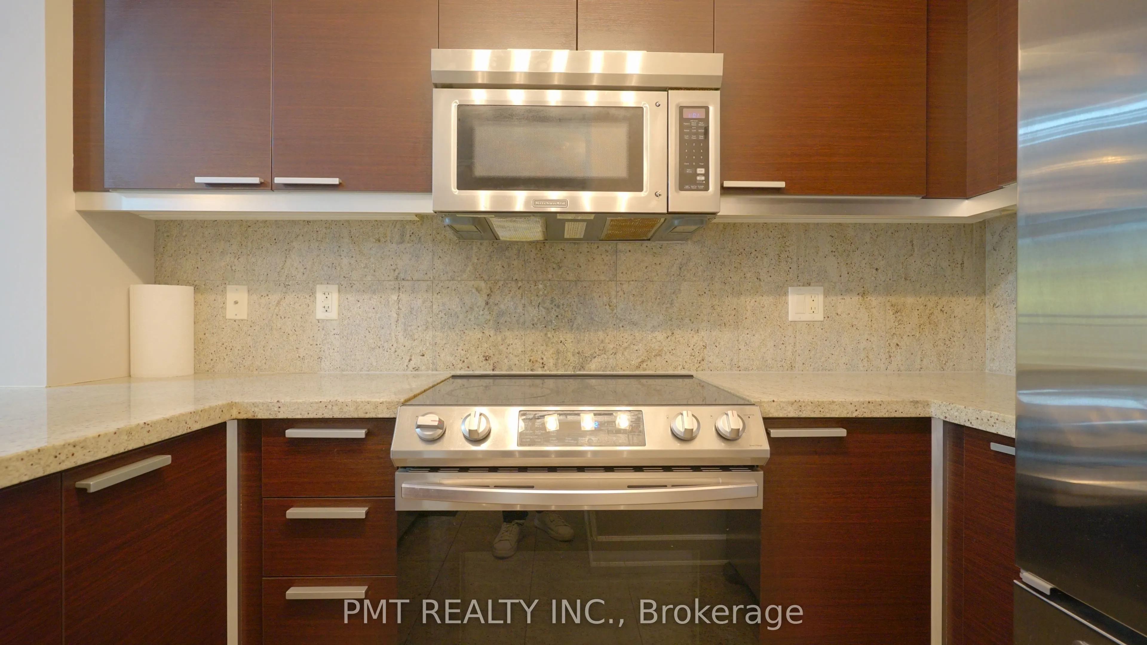 650 Sheppard Avenue E #430
