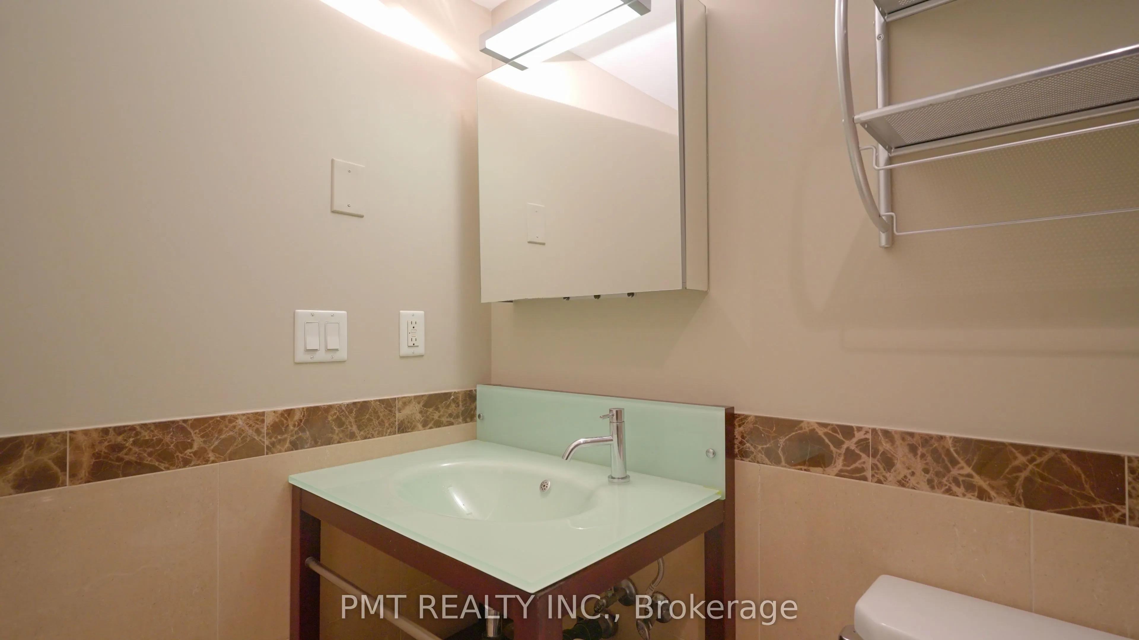 650 Sheppard Avenue E #430