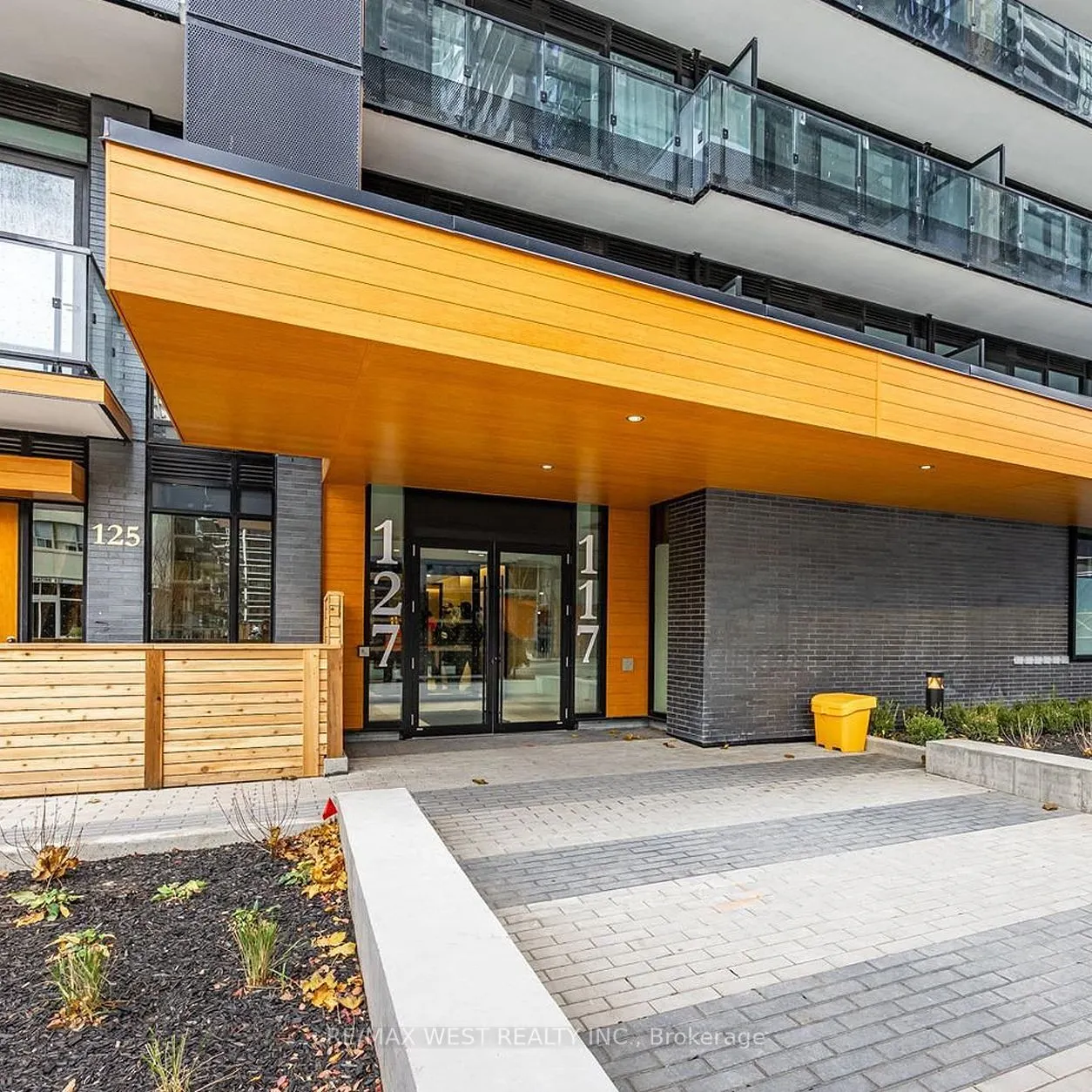 127 Broadview Avenue #1103