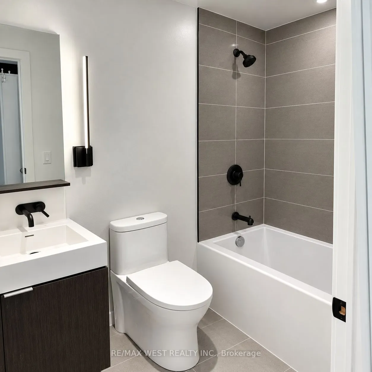 127 Broadview Avenue #1103