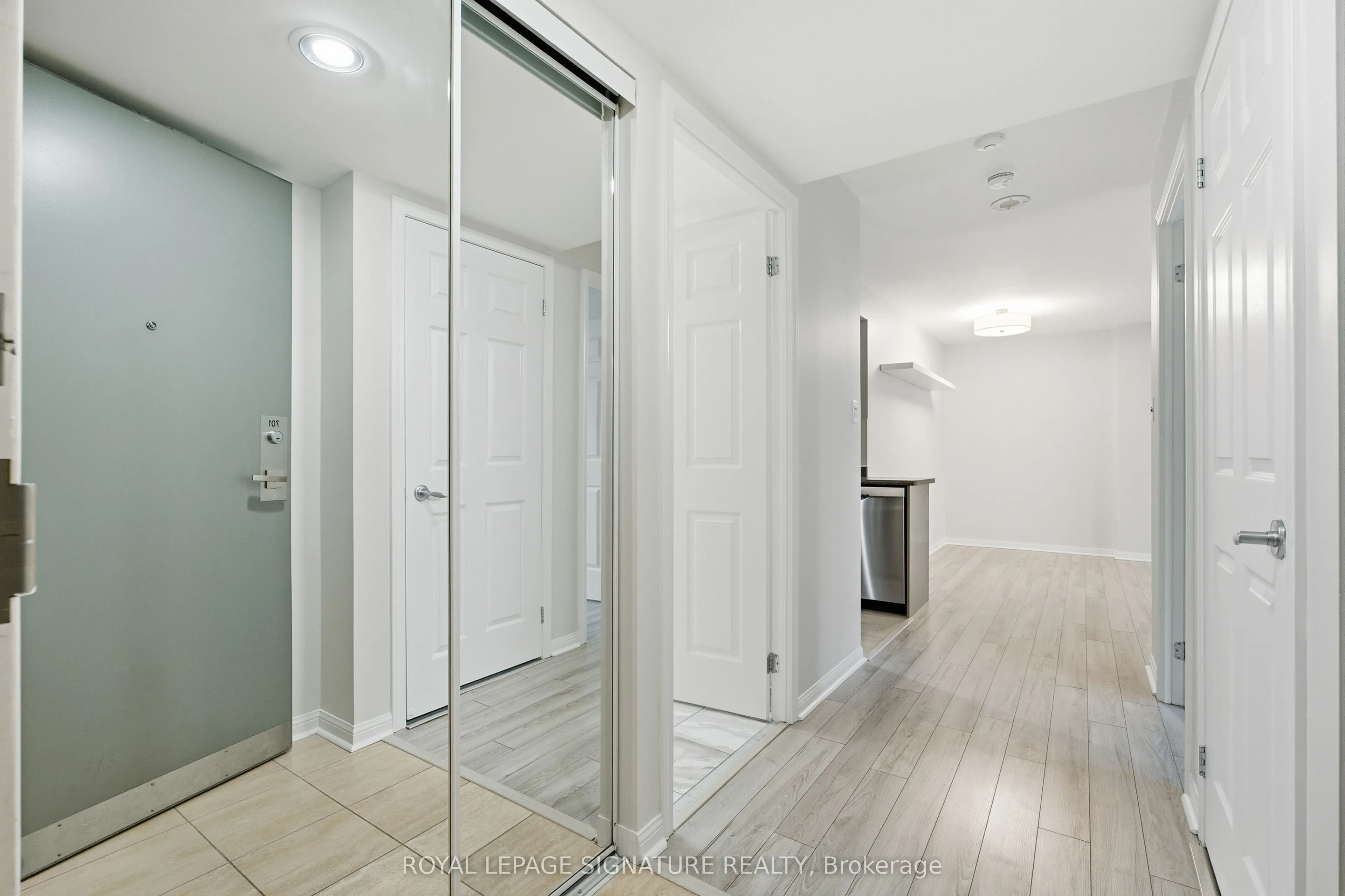 228 Queens Quay W #701