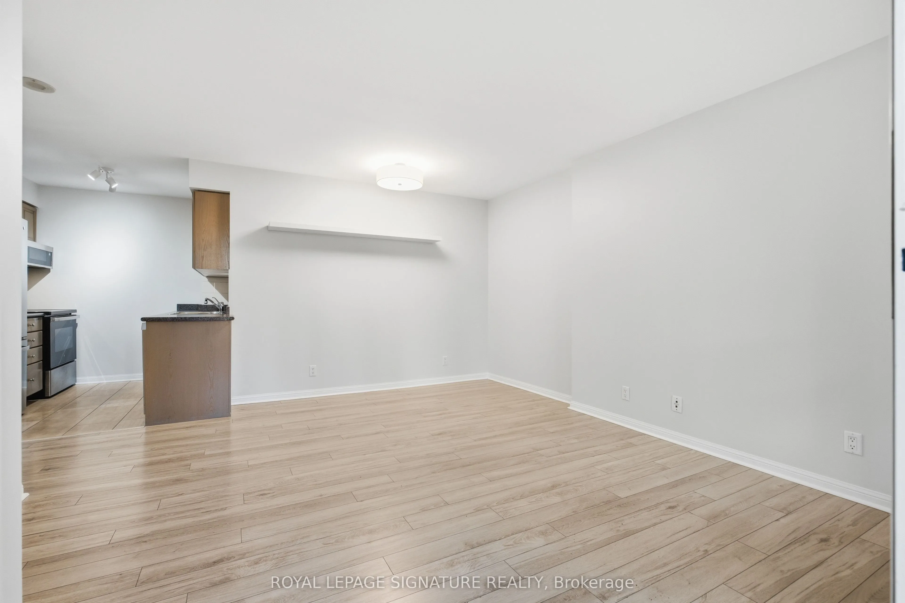 228 Queens Quay W #701