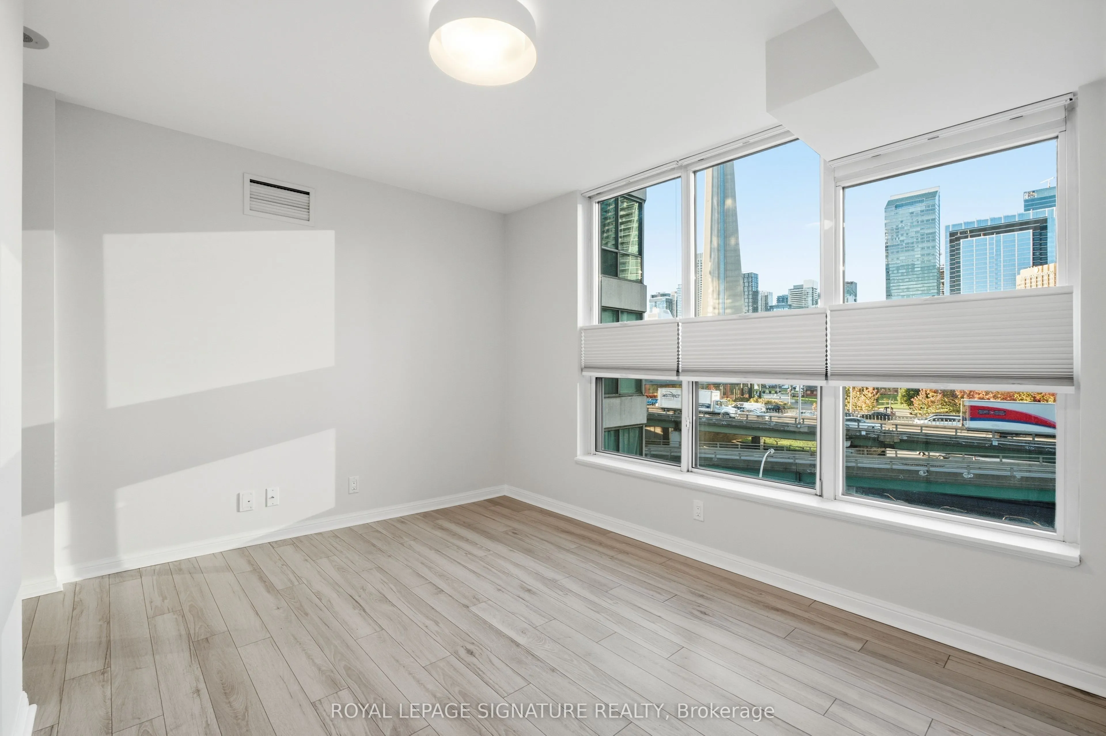 228 Queens Quay W #701