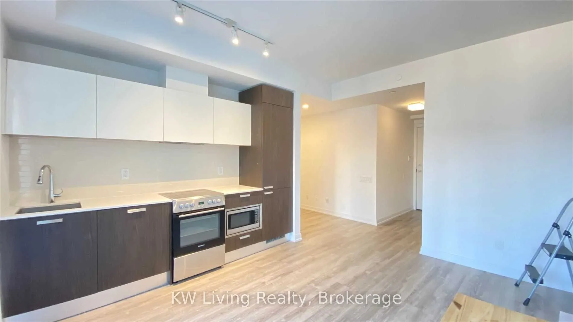 50 Charles Street E #411