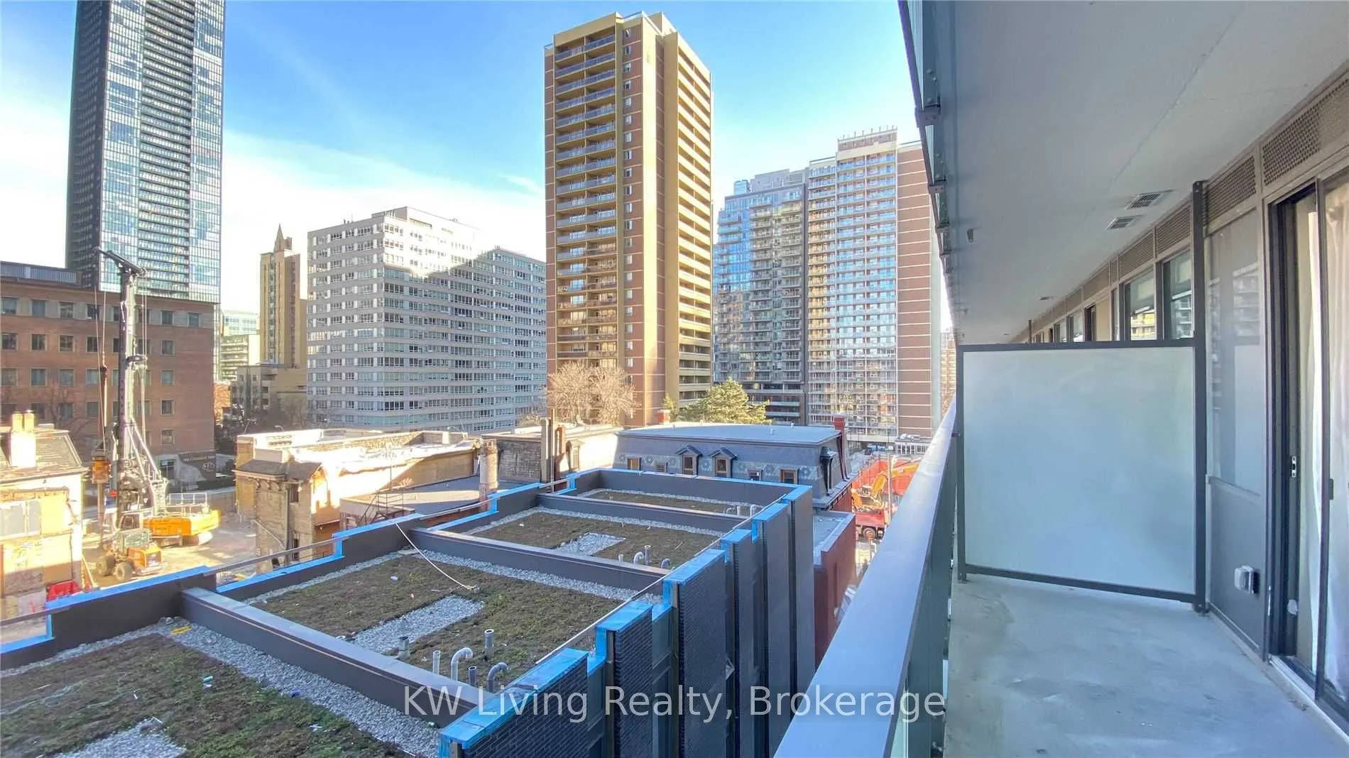 50 Charles Street E #411