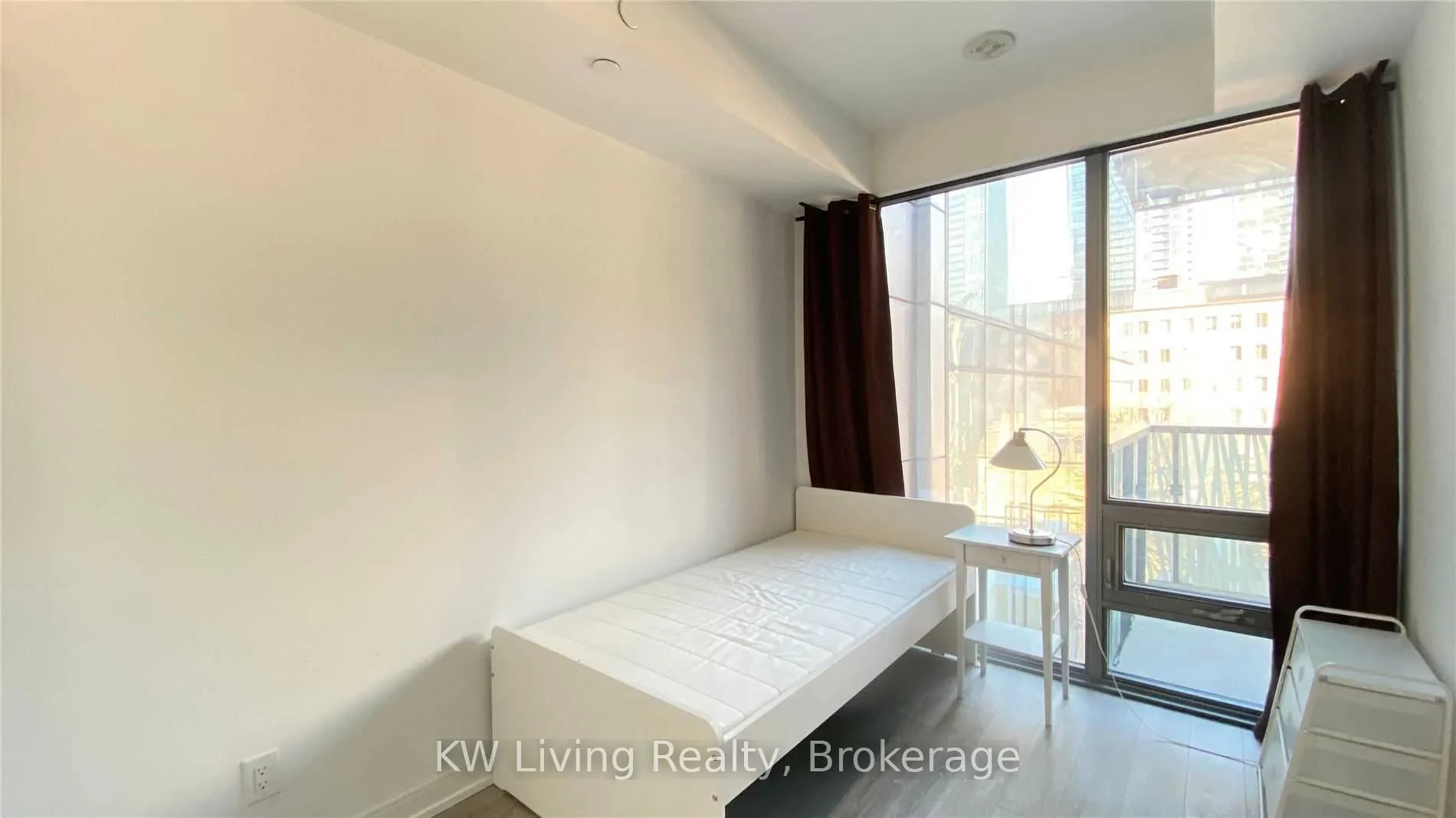 50 Charles Street E #411