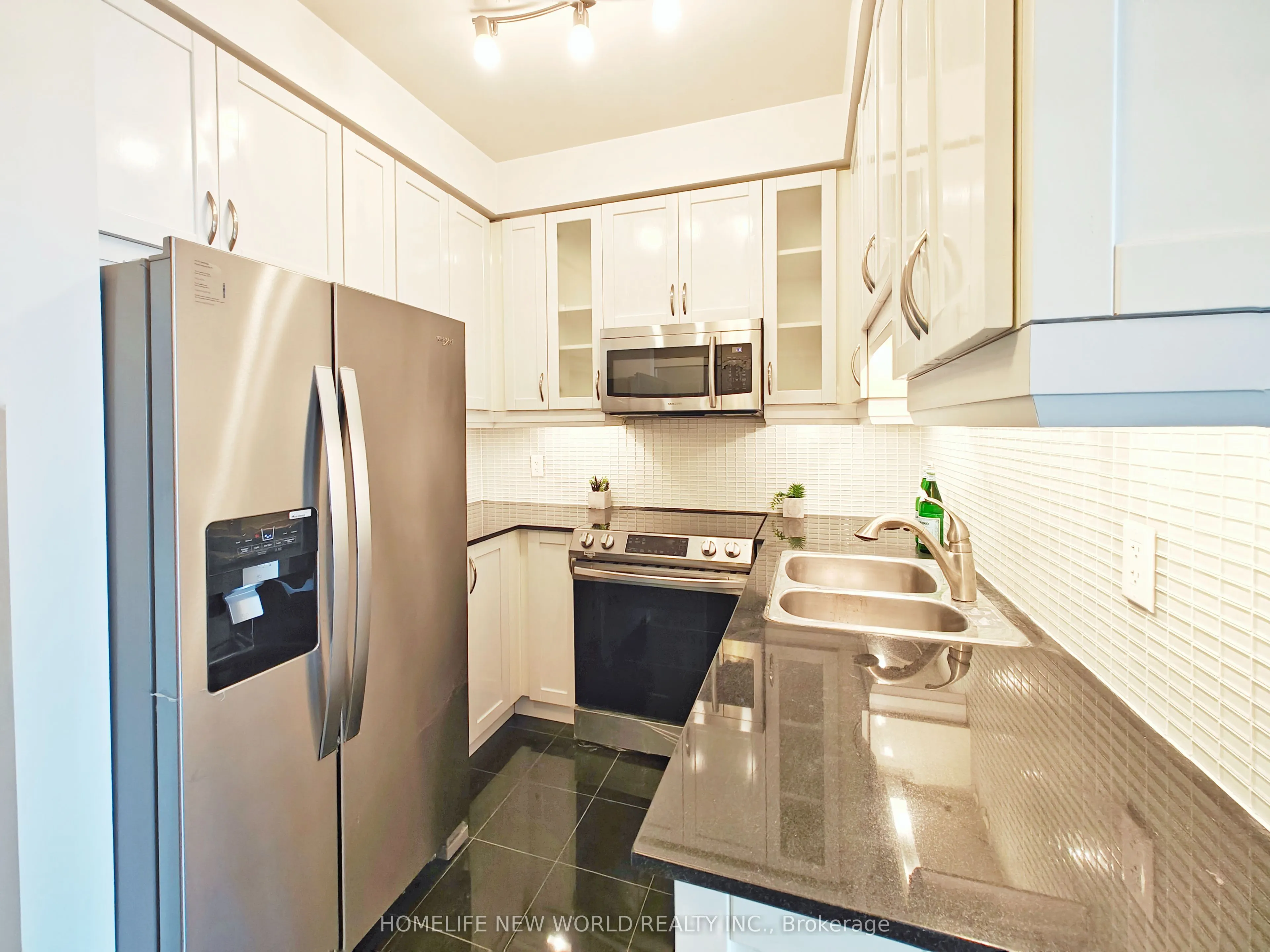 18 Holmes Avenue #Lph07