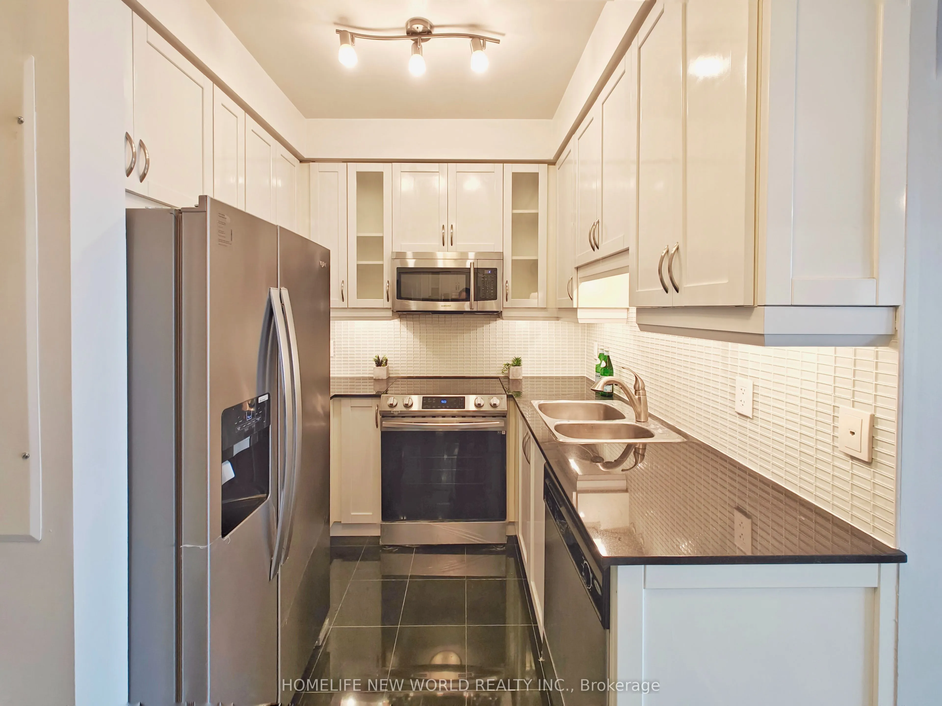 18 Holmes Avenue #Lph07