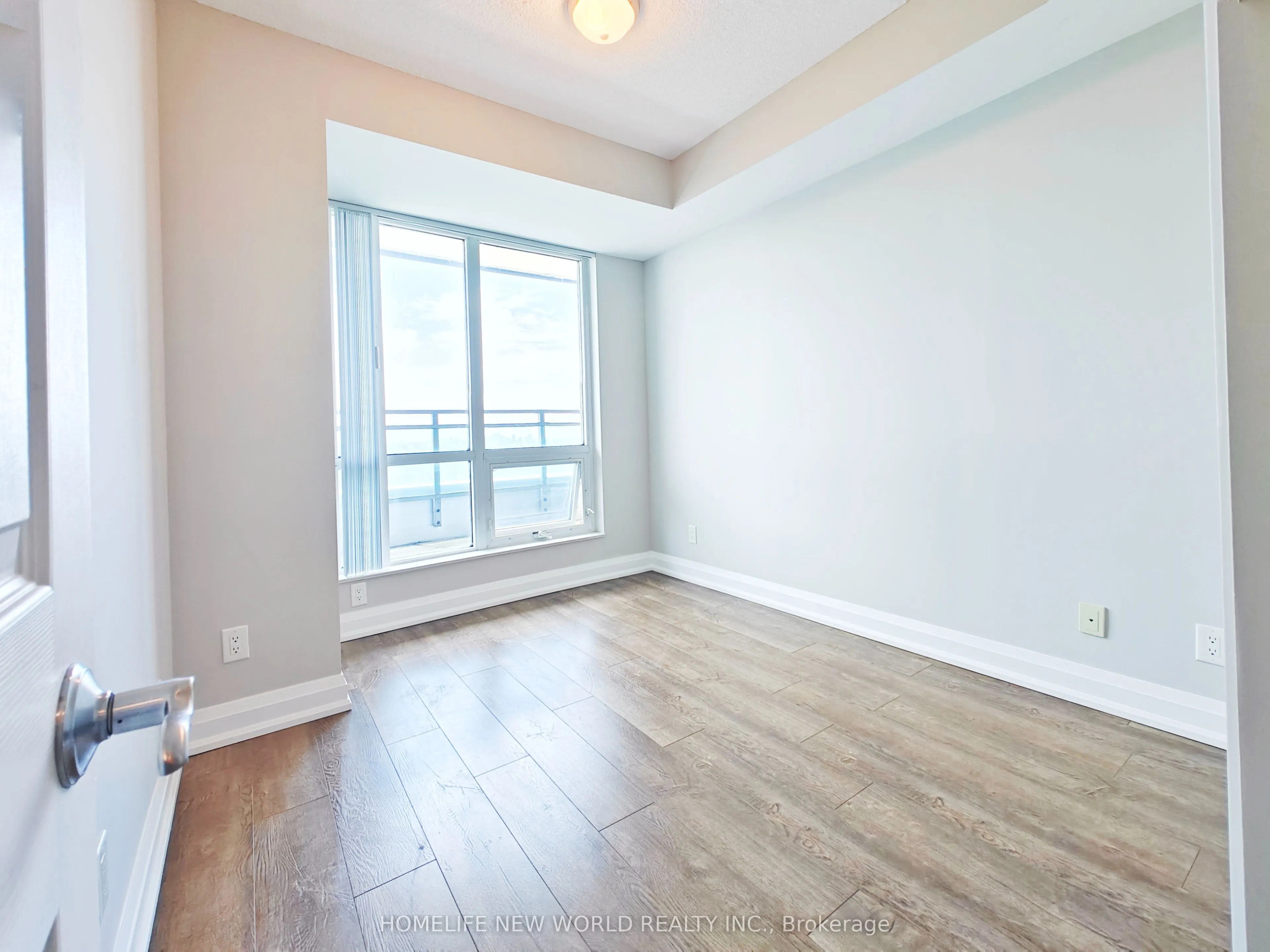 18 Holmes Avenue #Lph07