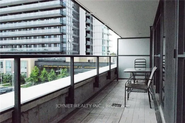 29 Singer Court #305