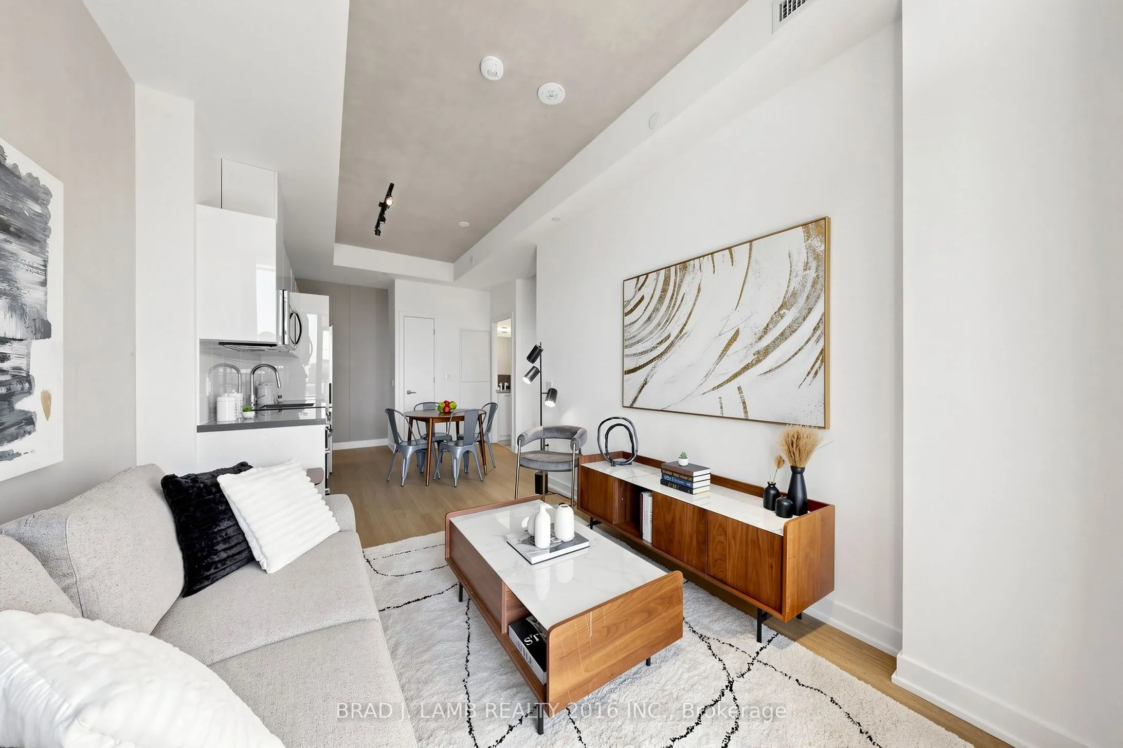 284 King Street E #1602