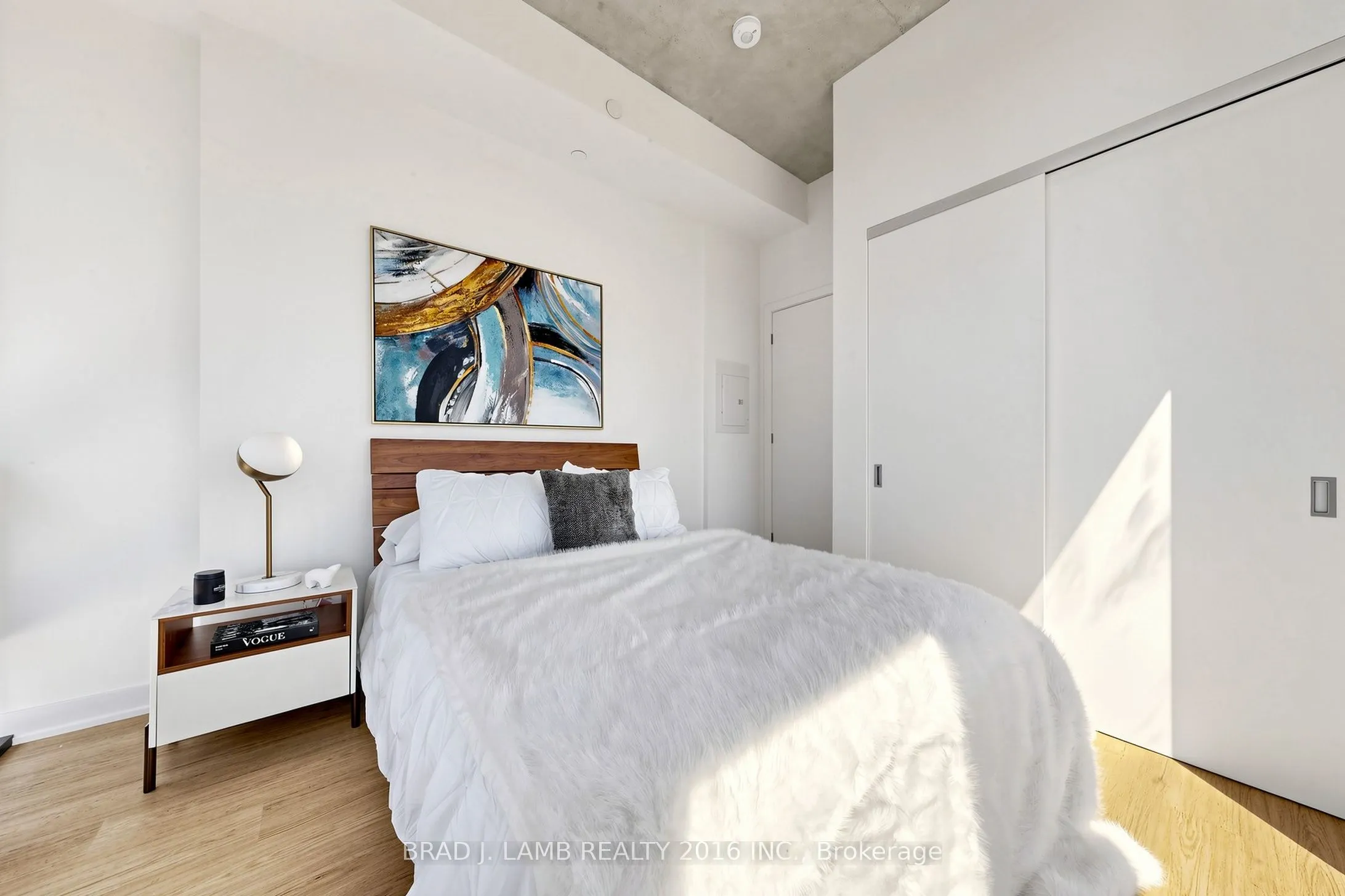 284 King Street E #1602