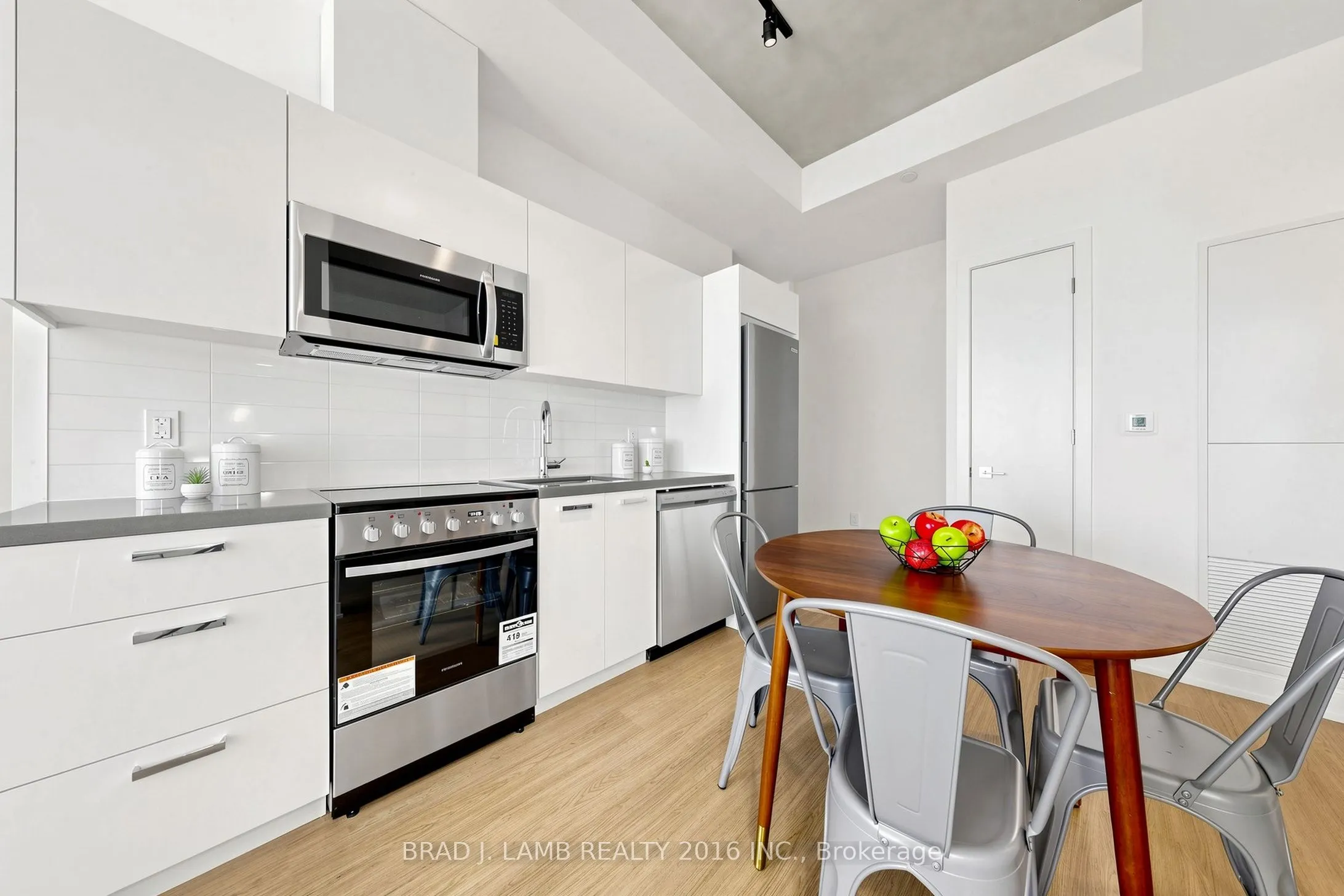 284 King Street E #1602