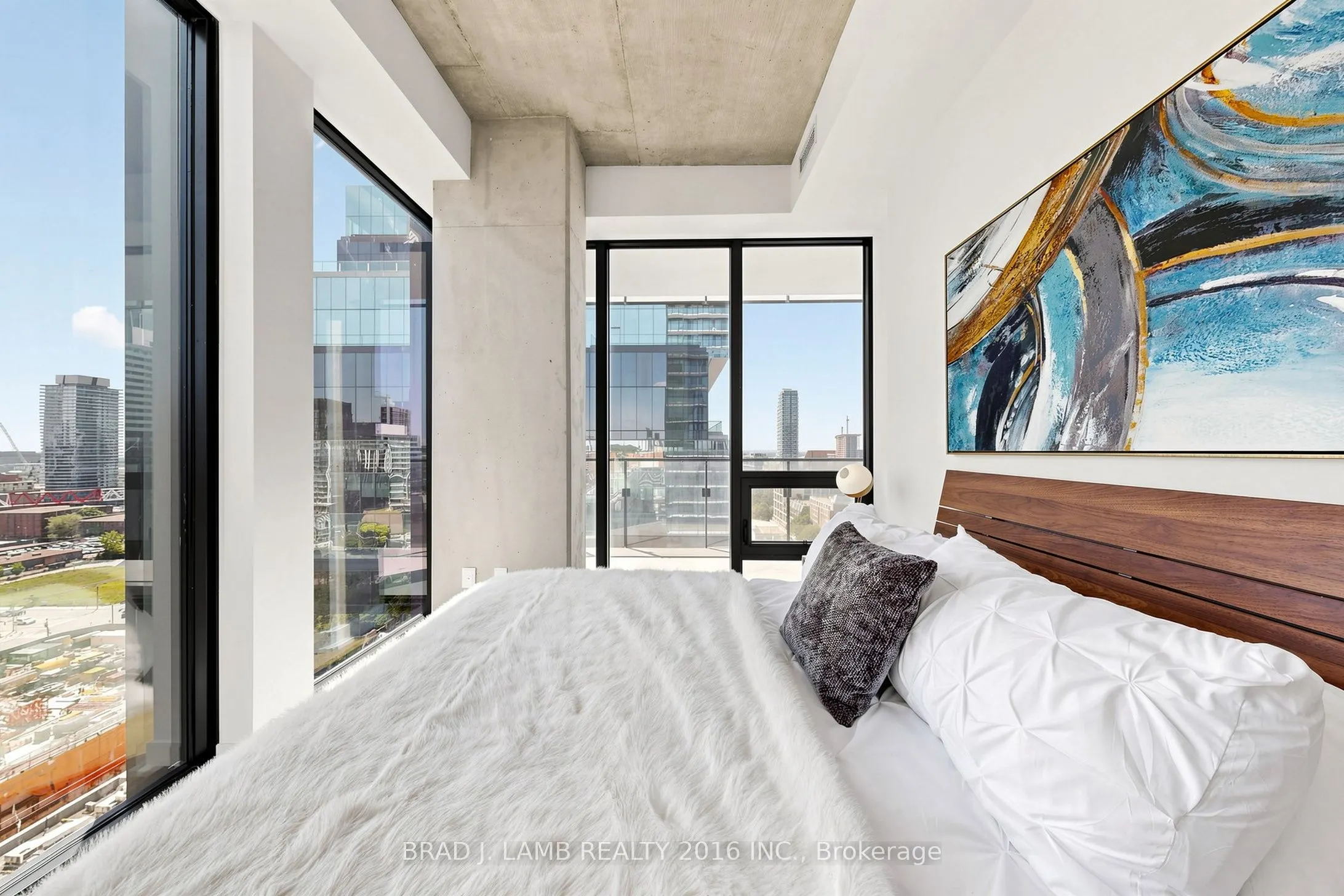 284 King Street E #1602