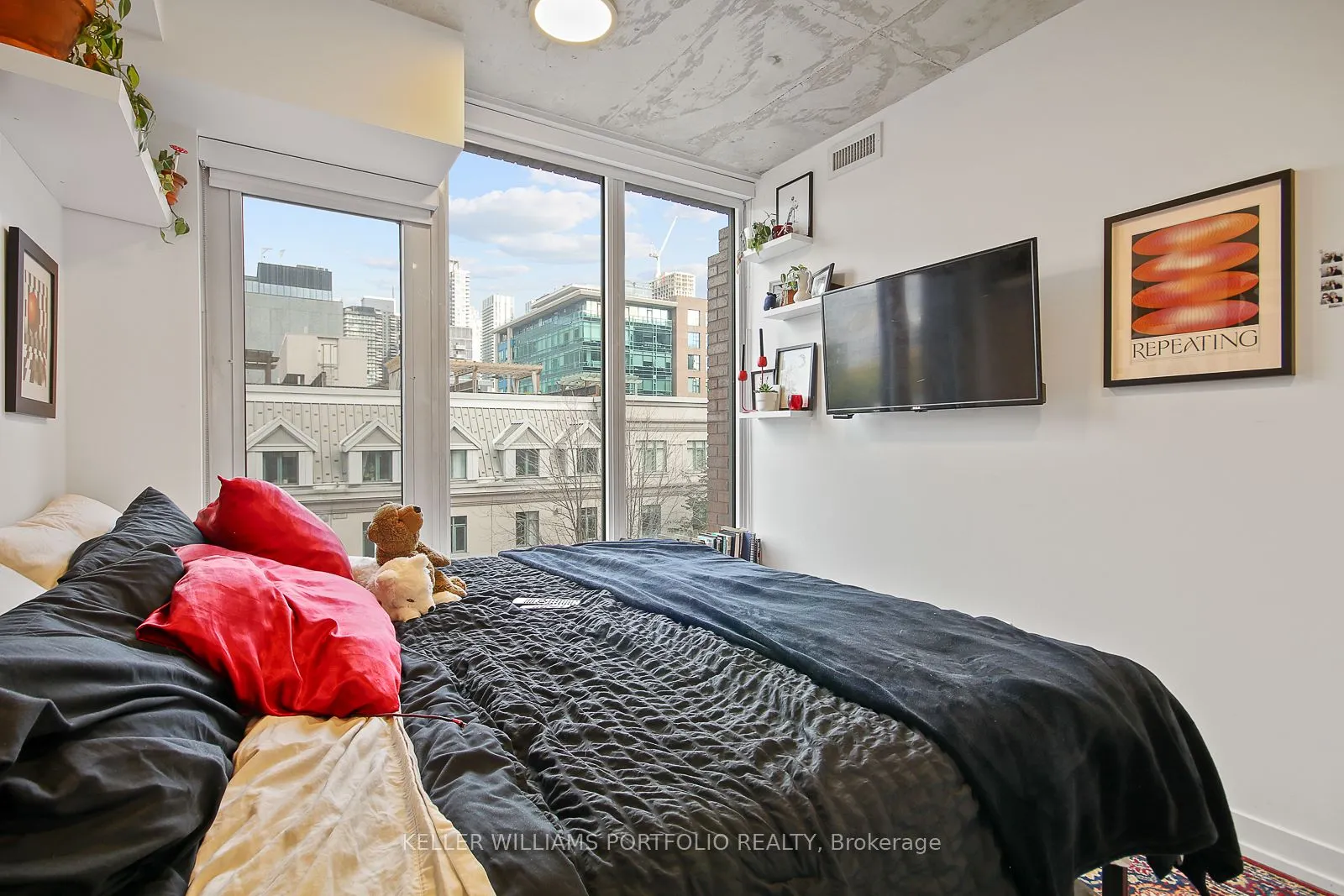 2 Augusta Avenue #603