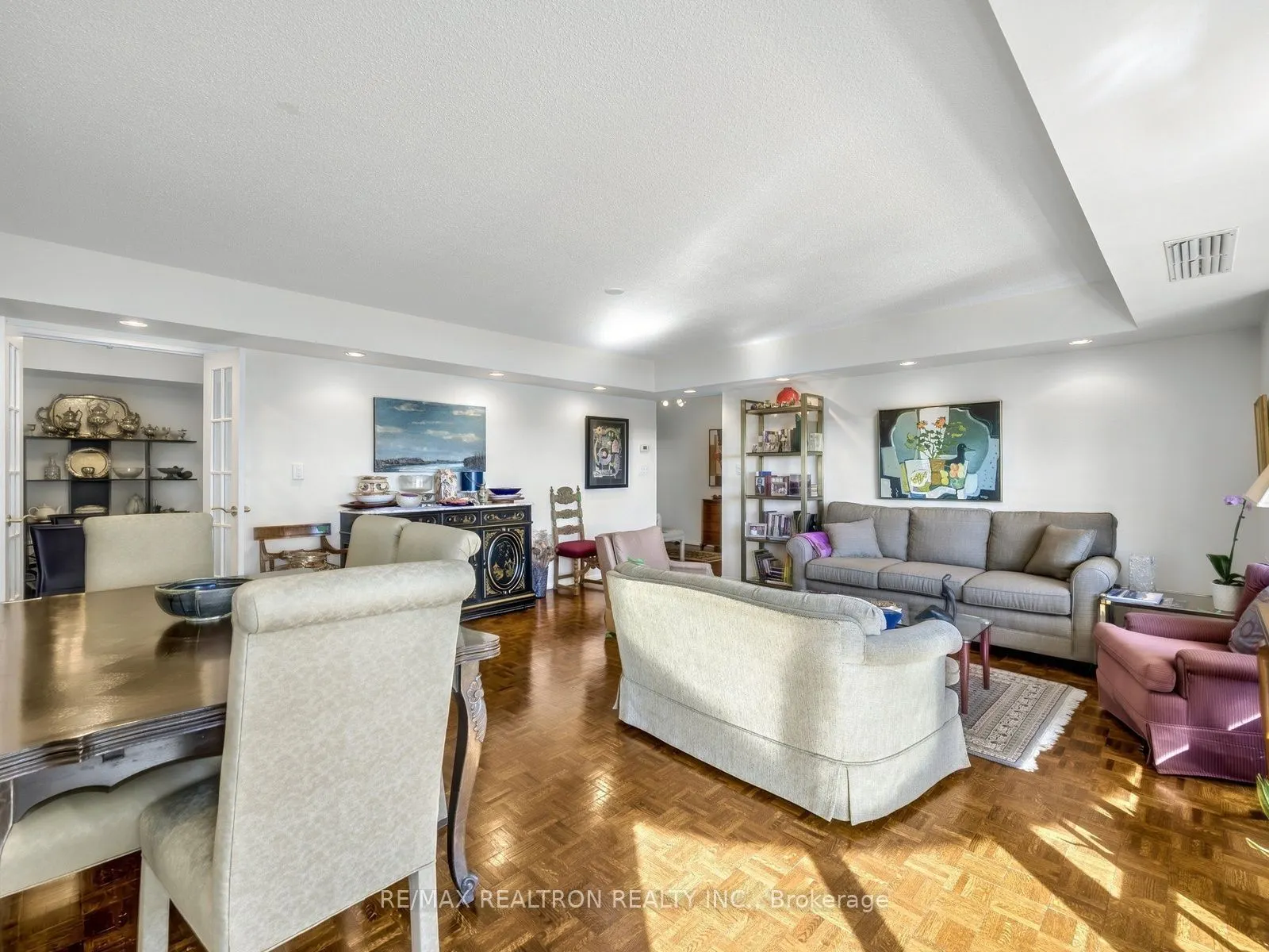 260 Heath Street W #1502