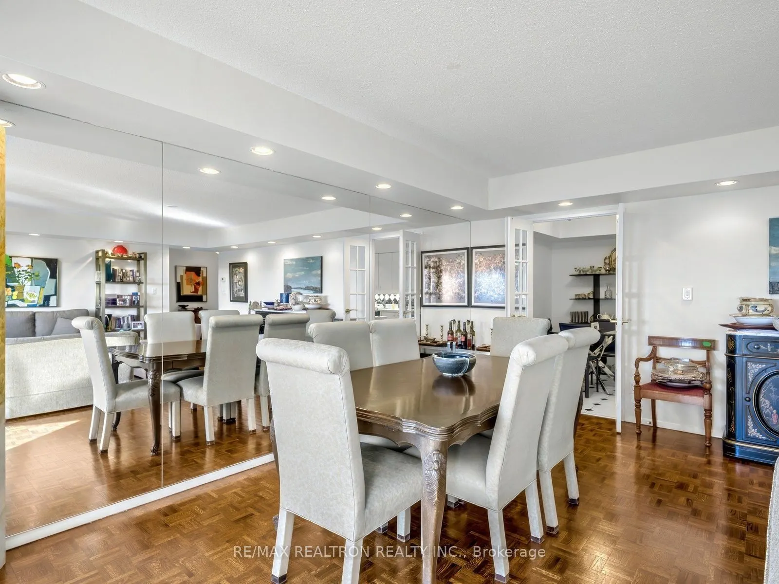 260 Heath Street W #1502